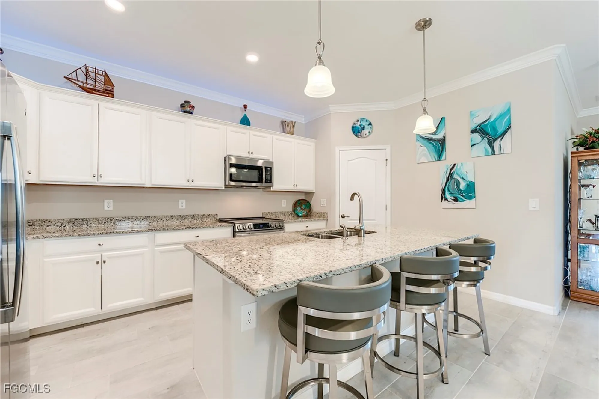 Property Slideshow image 6 of 50 | 10304 livorno dr, Fort Myers, FL, 33913