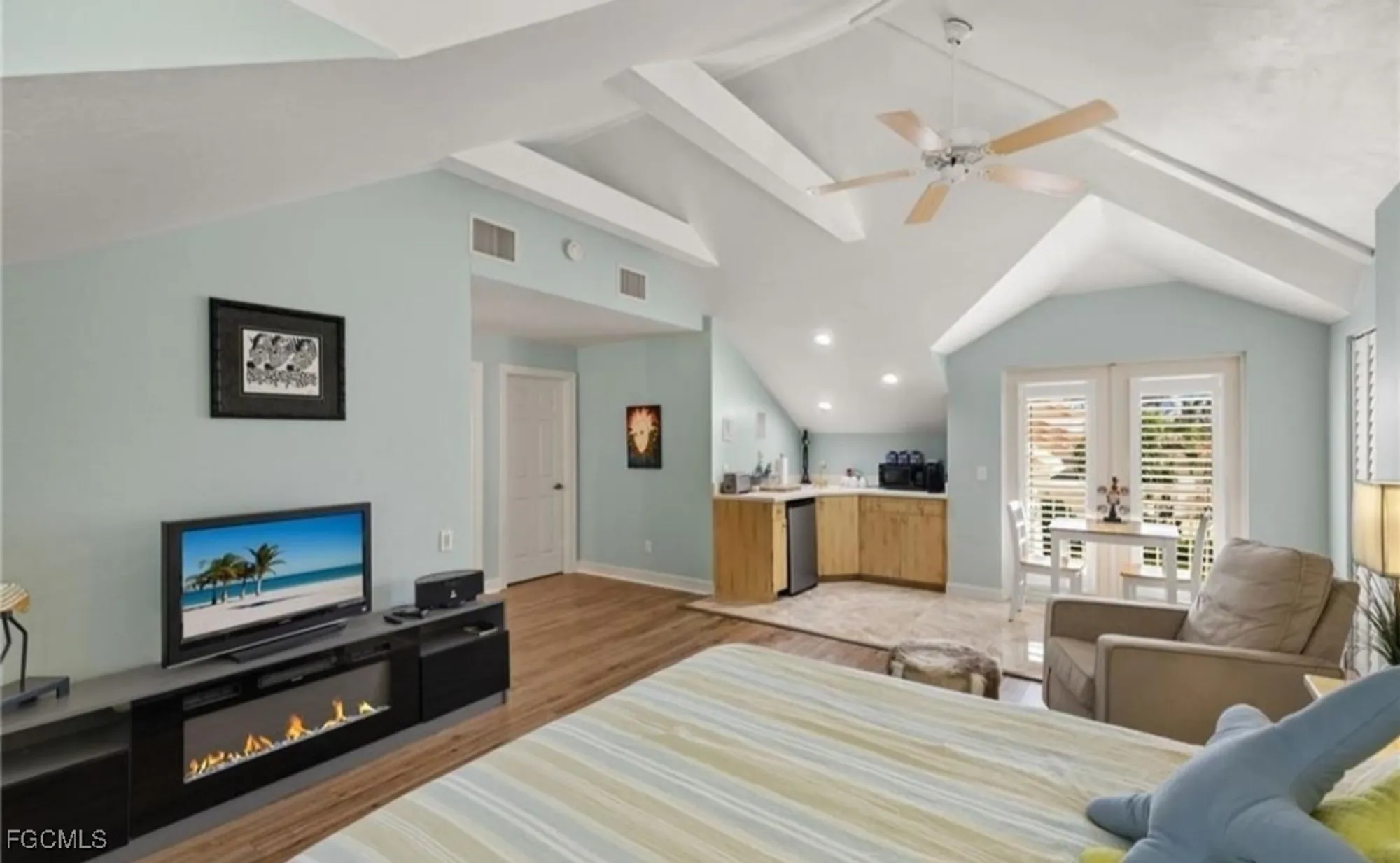 Property Slideshow image 16 of 19 | 11460 compass point dr, Fort Myers, FL, 33908