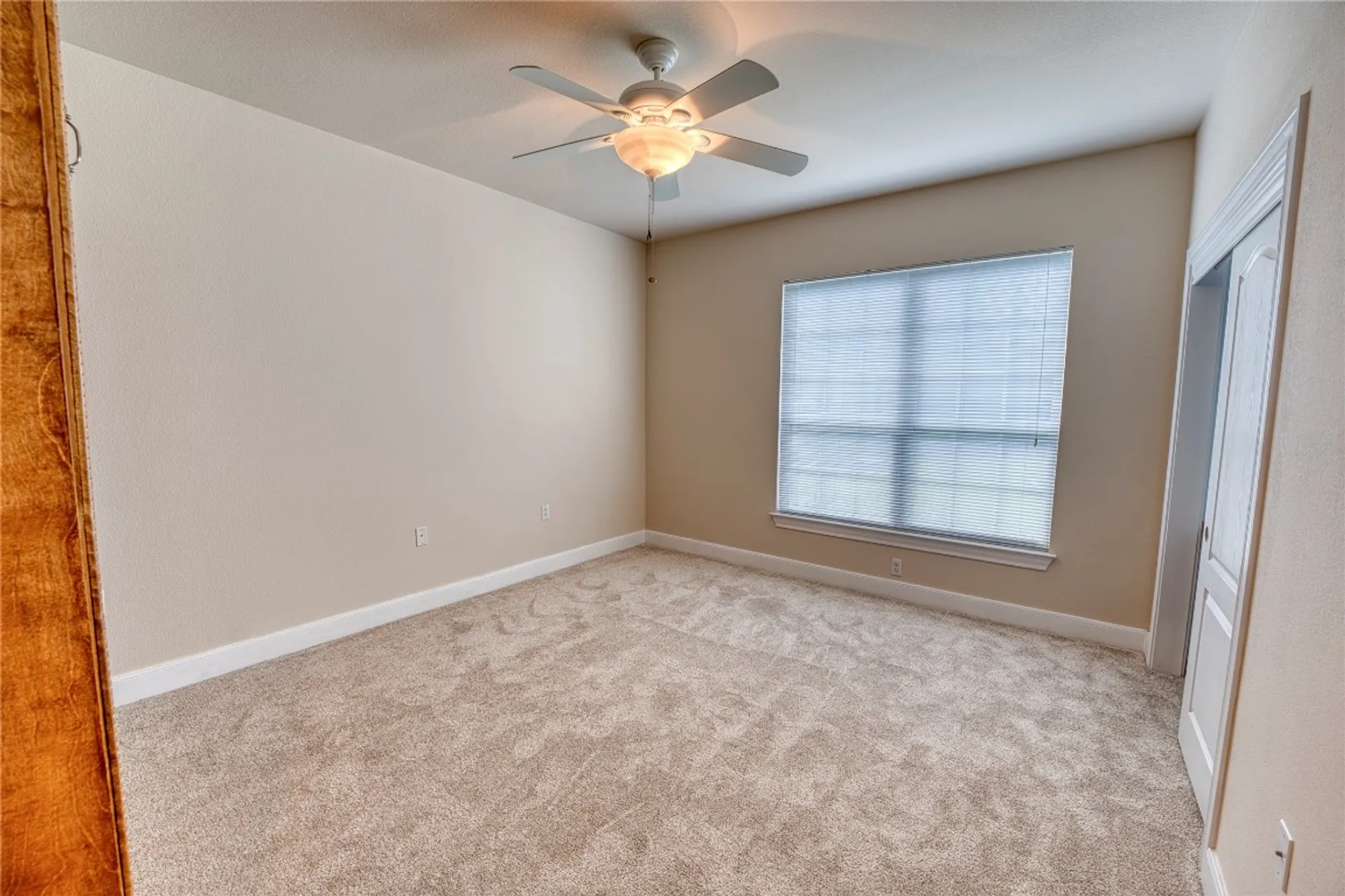 Property Slideshow image 19 of 34 | 209 summit st, Georgetown, TX, 78633