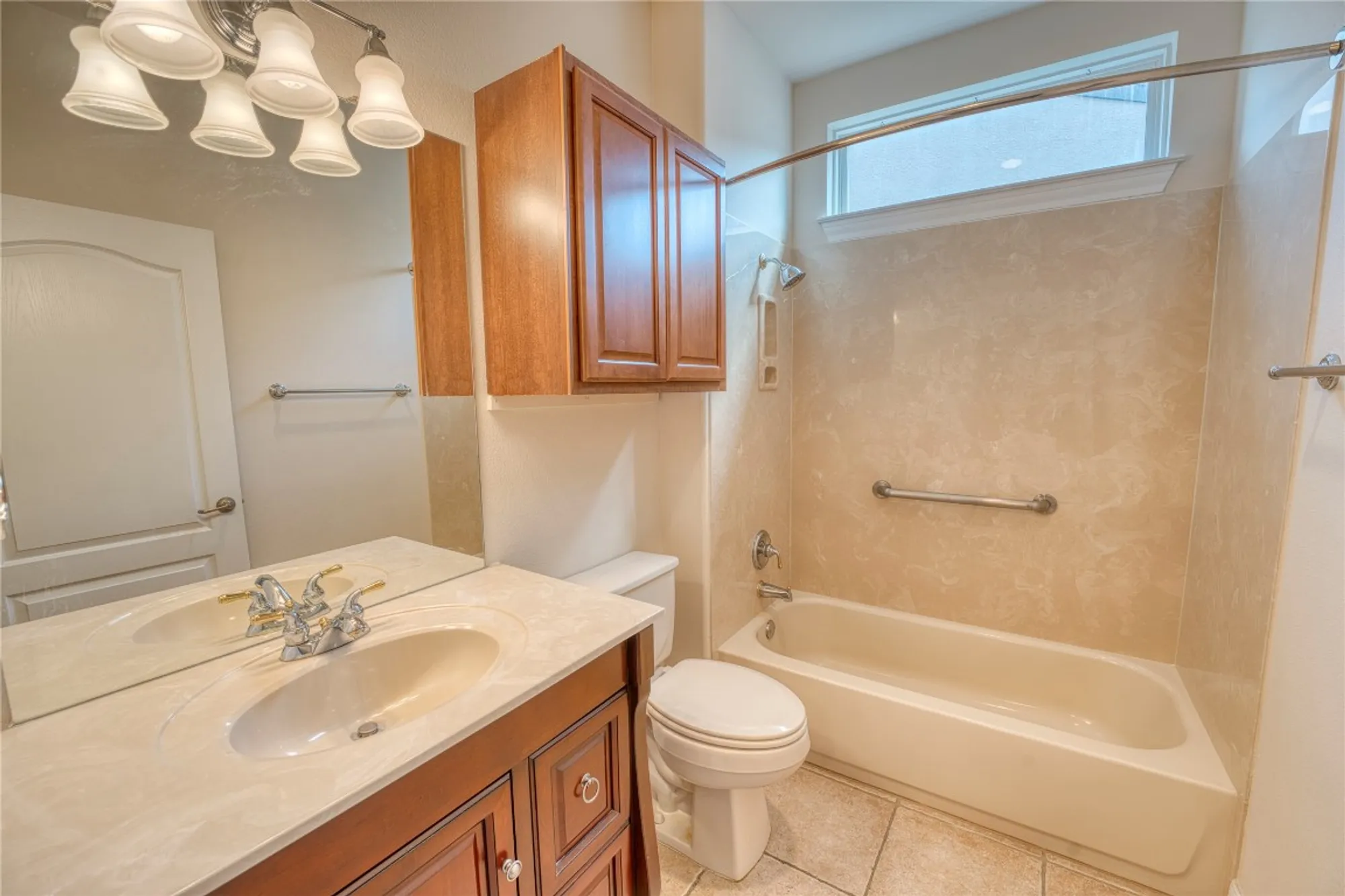 Property Slideshow image 22 of 34 | 209 summit st, Georgetown, TX, 78633