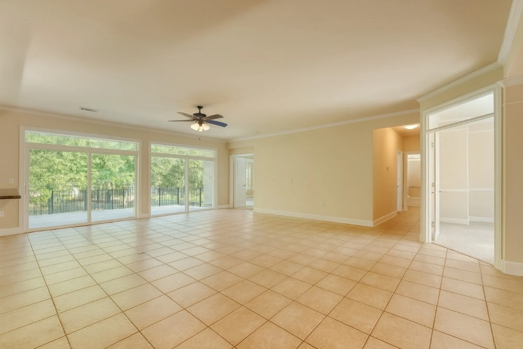 Property Slideshow image 5 of 34 | 209 summit st, Georgetown, TX, 78633