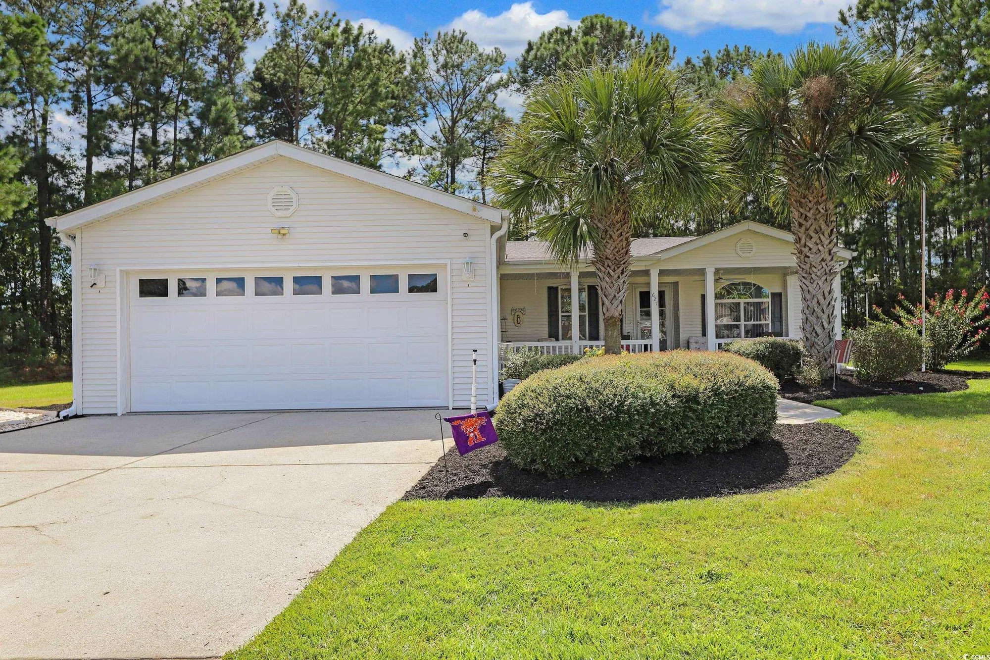 Property Slideshow image 2 of 32 | 627 woodholme dr, Conway, SC, 29526