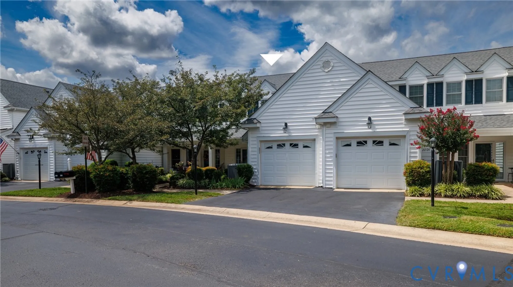 Property Slideshow image 5 of 47 | 2008 magnolia grove way, Midlothian, VA, 23113