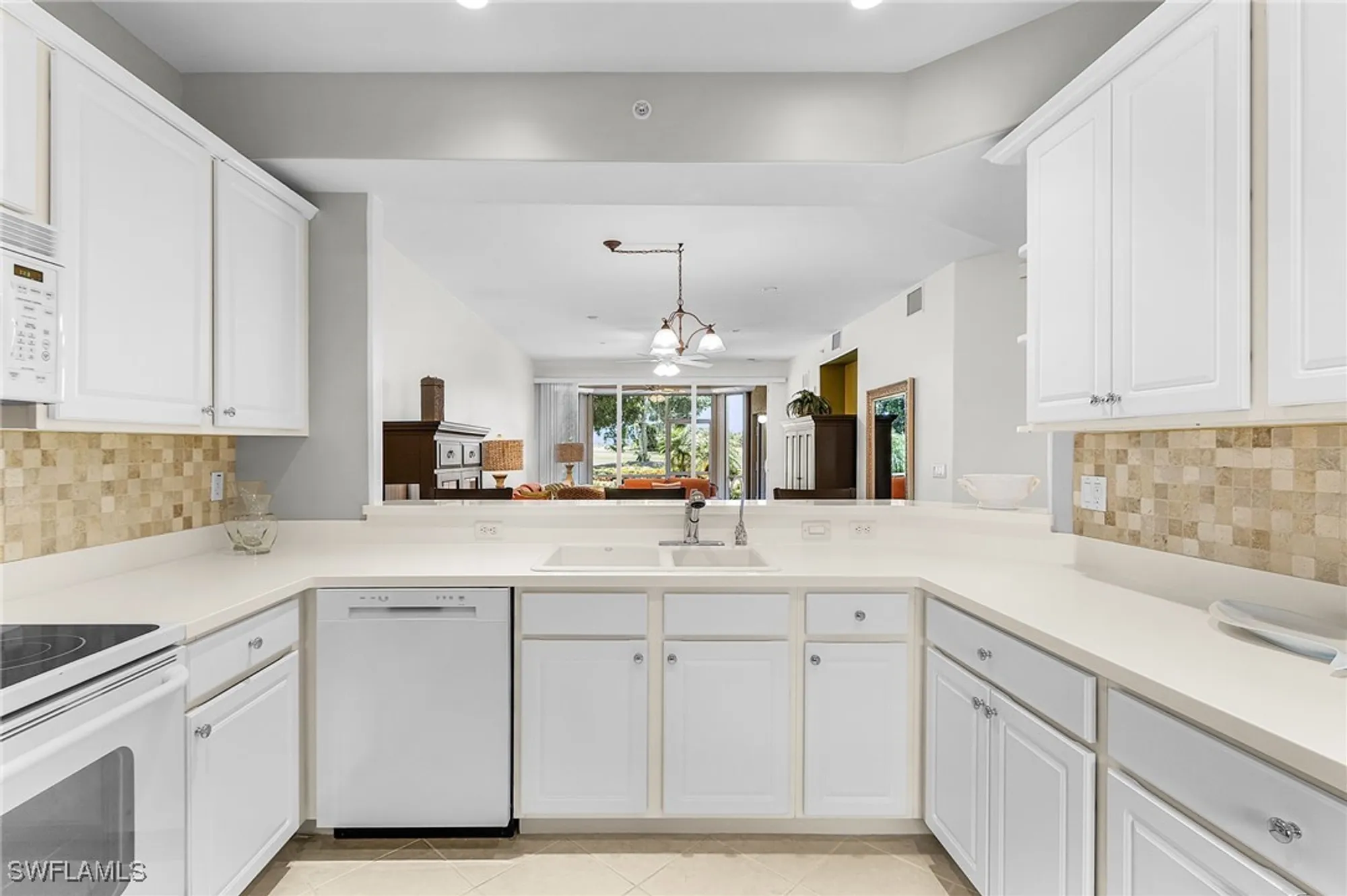 Property Slideshow image 14 of 34 | 9113 michael cir unit 7, Naples, FL, 34113