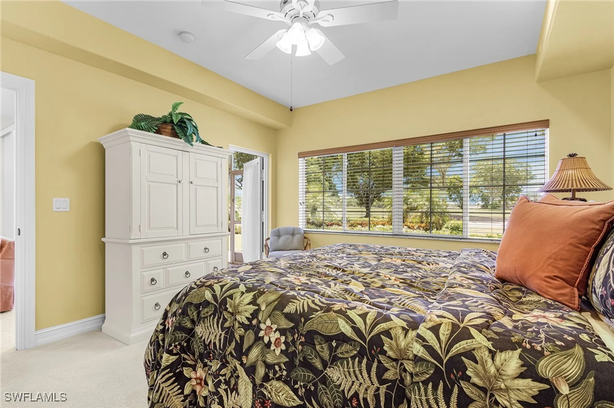 Property Slideshow image 20 of 34 | 9113 michael cir unit 7, Naples, FL, 34113