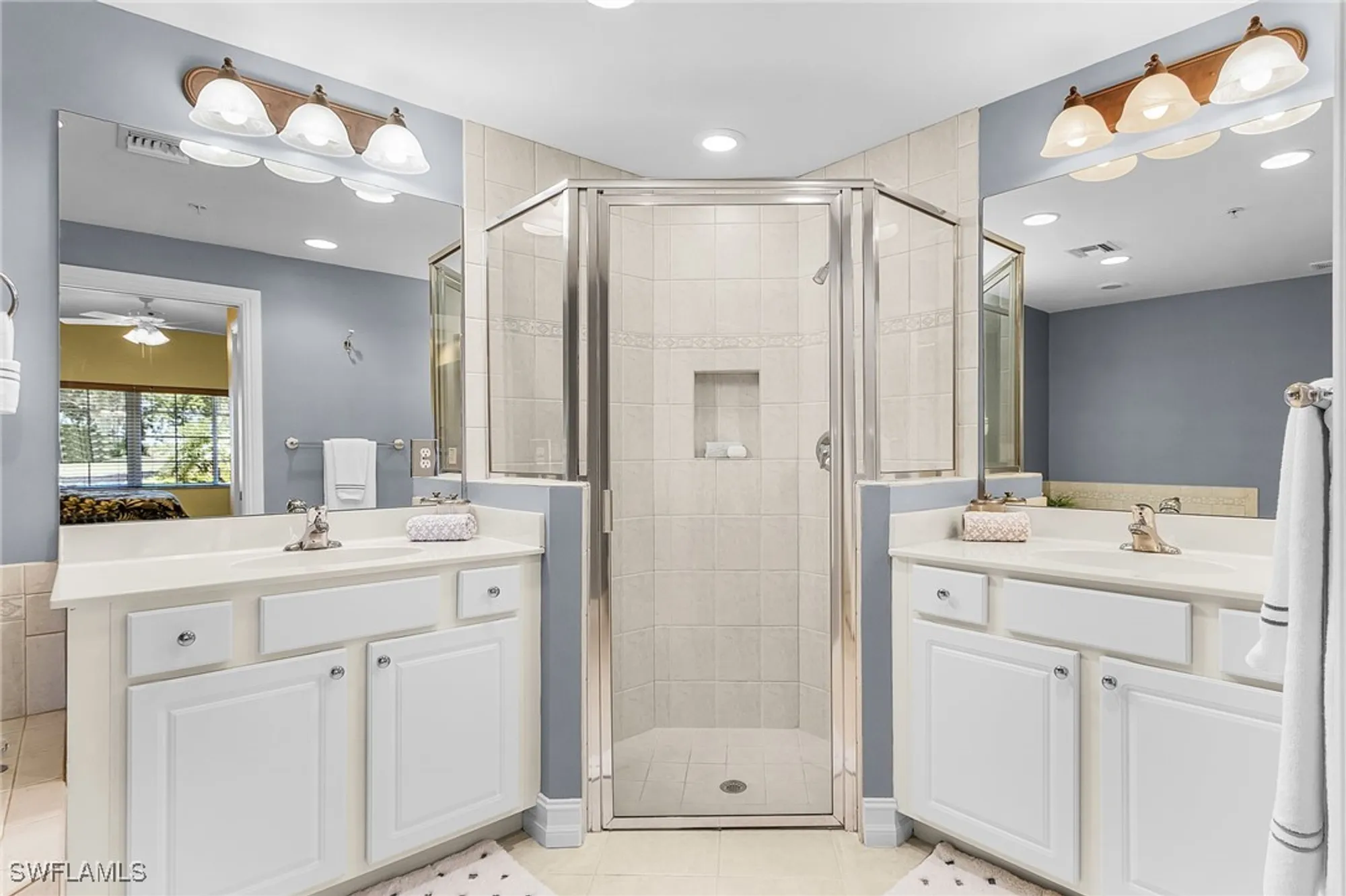 Property Slideshow image 21 of 34 | 9113 michael cir unit 7, Naples, FL, 34113