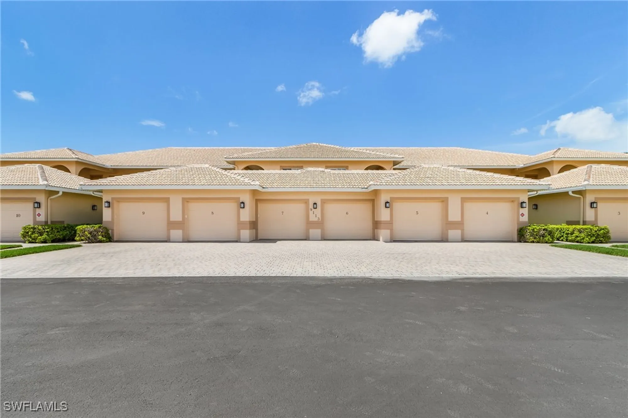 Property Slideshow image 4 of 34 | 9113 michael cir unit 7, Naples, FL, 34113