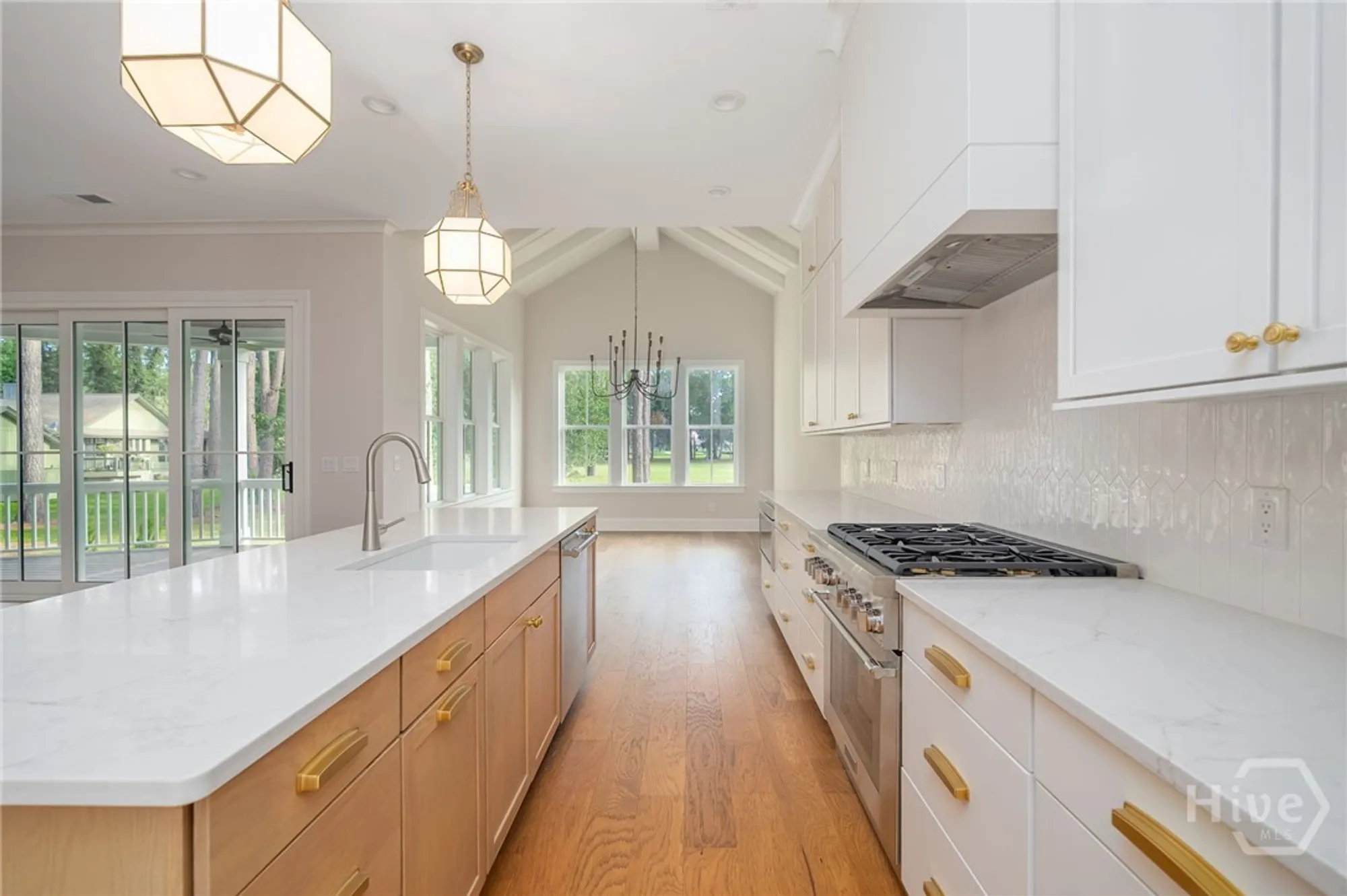 Property Slideshow image 13 of 46 | 7 fen ct, Savannah, GA, 31411