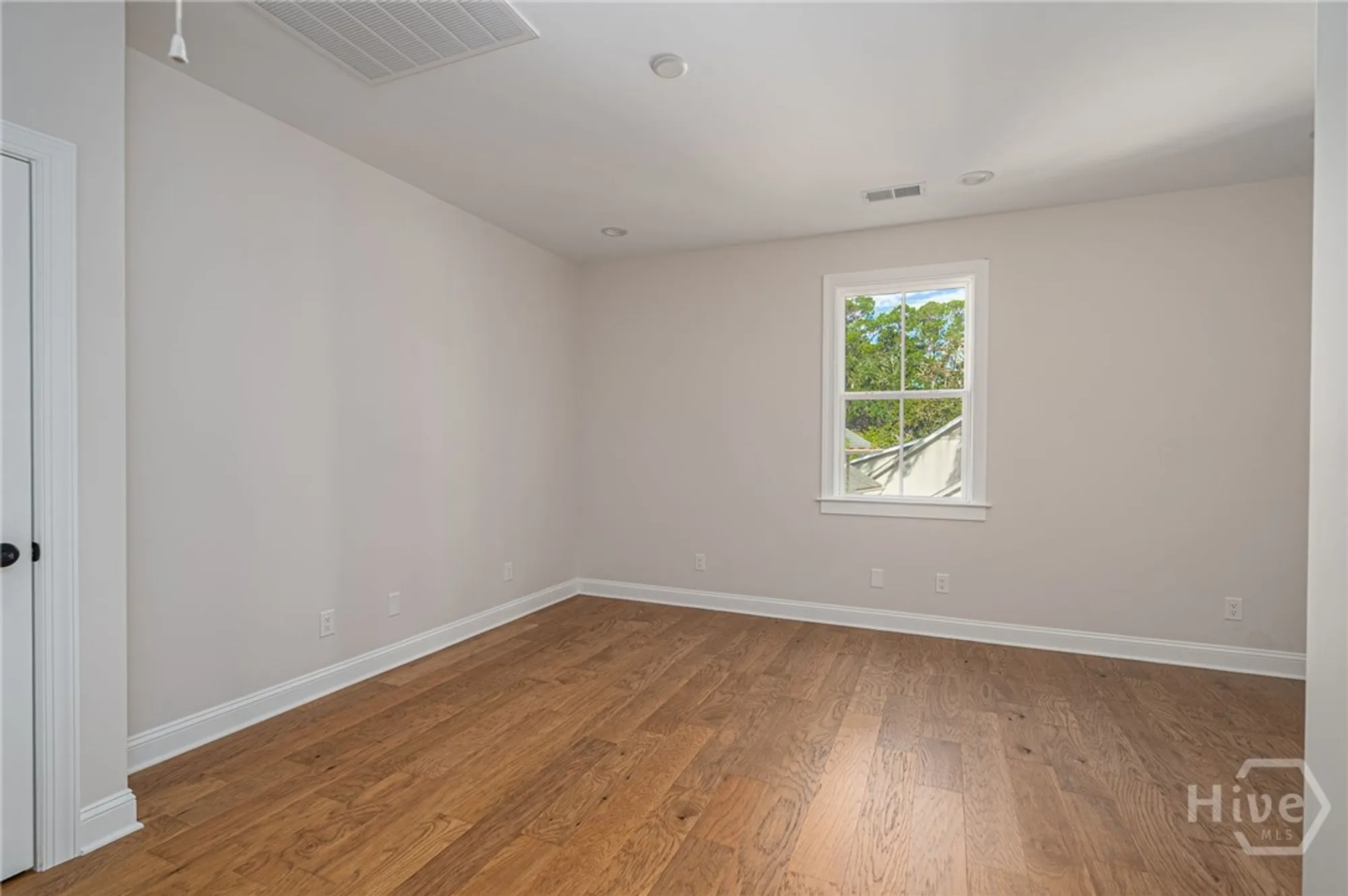 Property Slideshow image 25 of 46 | 7 fen ct, Savannah, GA, 31411