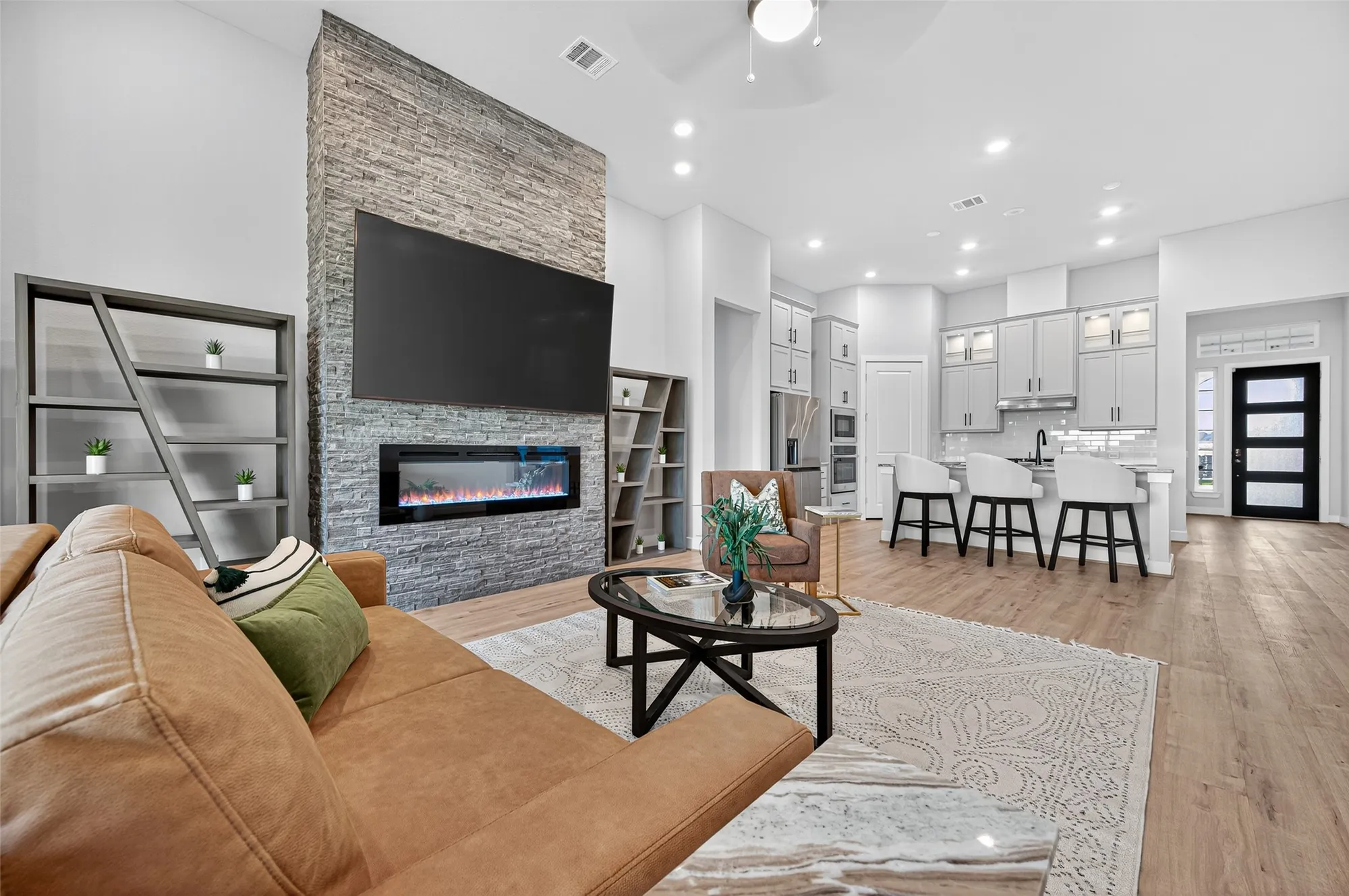 Property Slideshow image 7 of 44 | 4714 copper falls ln, Fulshear, TX, 77441