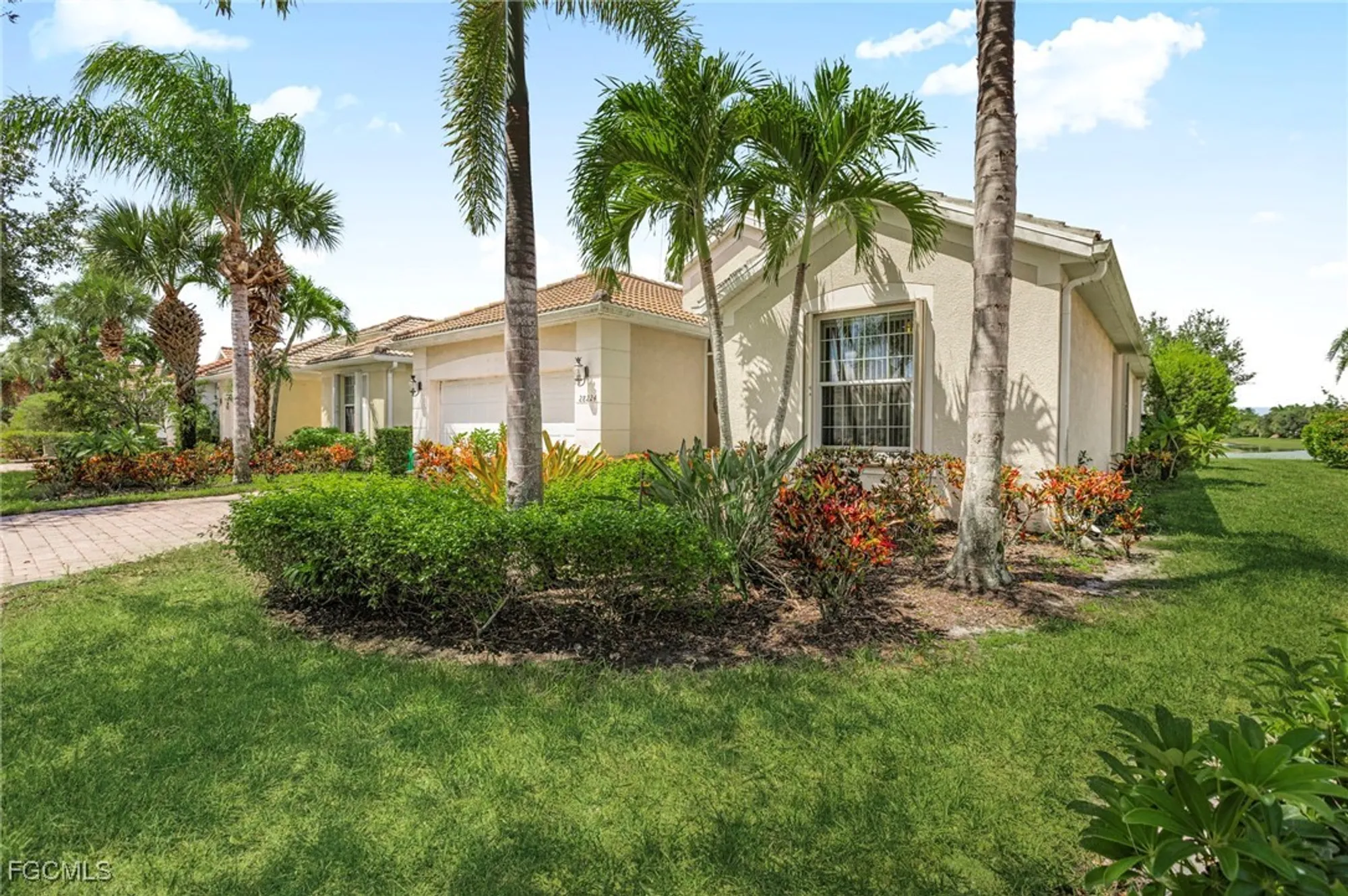 Property Slideshow image 1 of 32 | 28224 jewel fish ln, Bonita Springs, FL, 34135