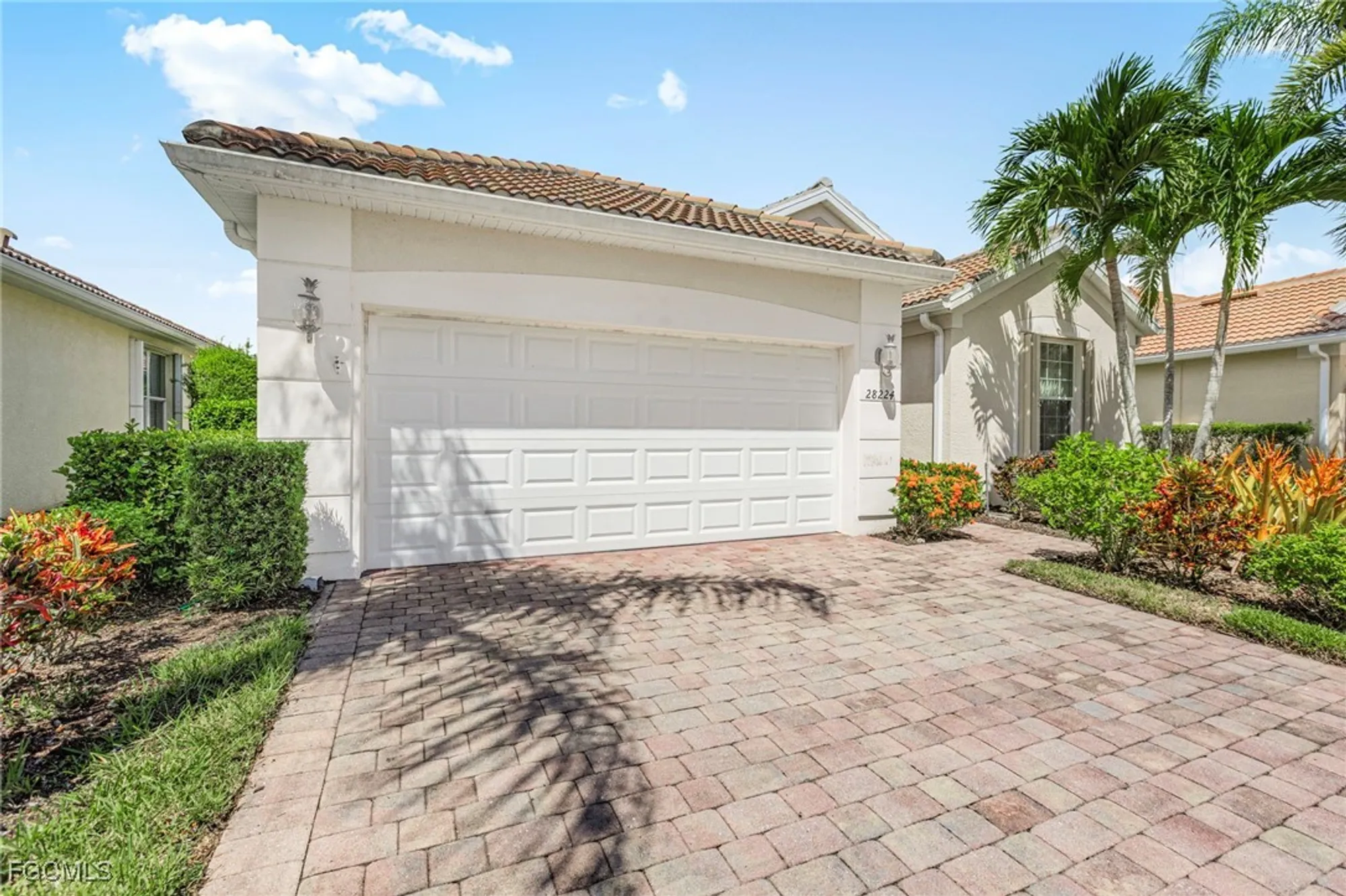 Property Slideshow image 4 of 32 | 28224 jewel fish ln, Bonita Springs, FL, 34135