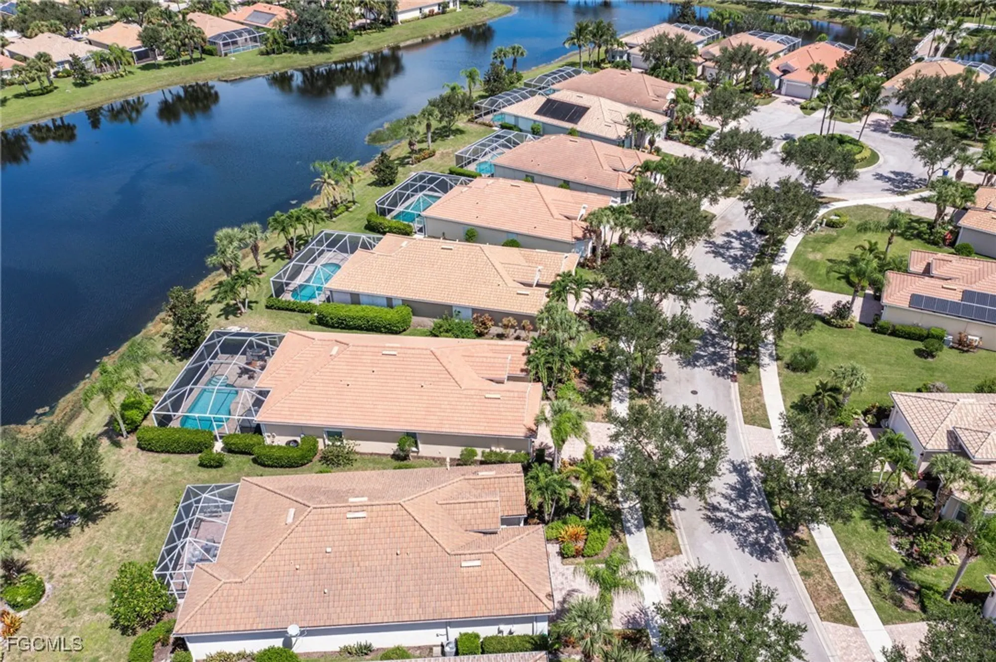 Property Slideshow image 6 of 32 | 28224 jewel fish ln, Bonita Springs, FL, 34135