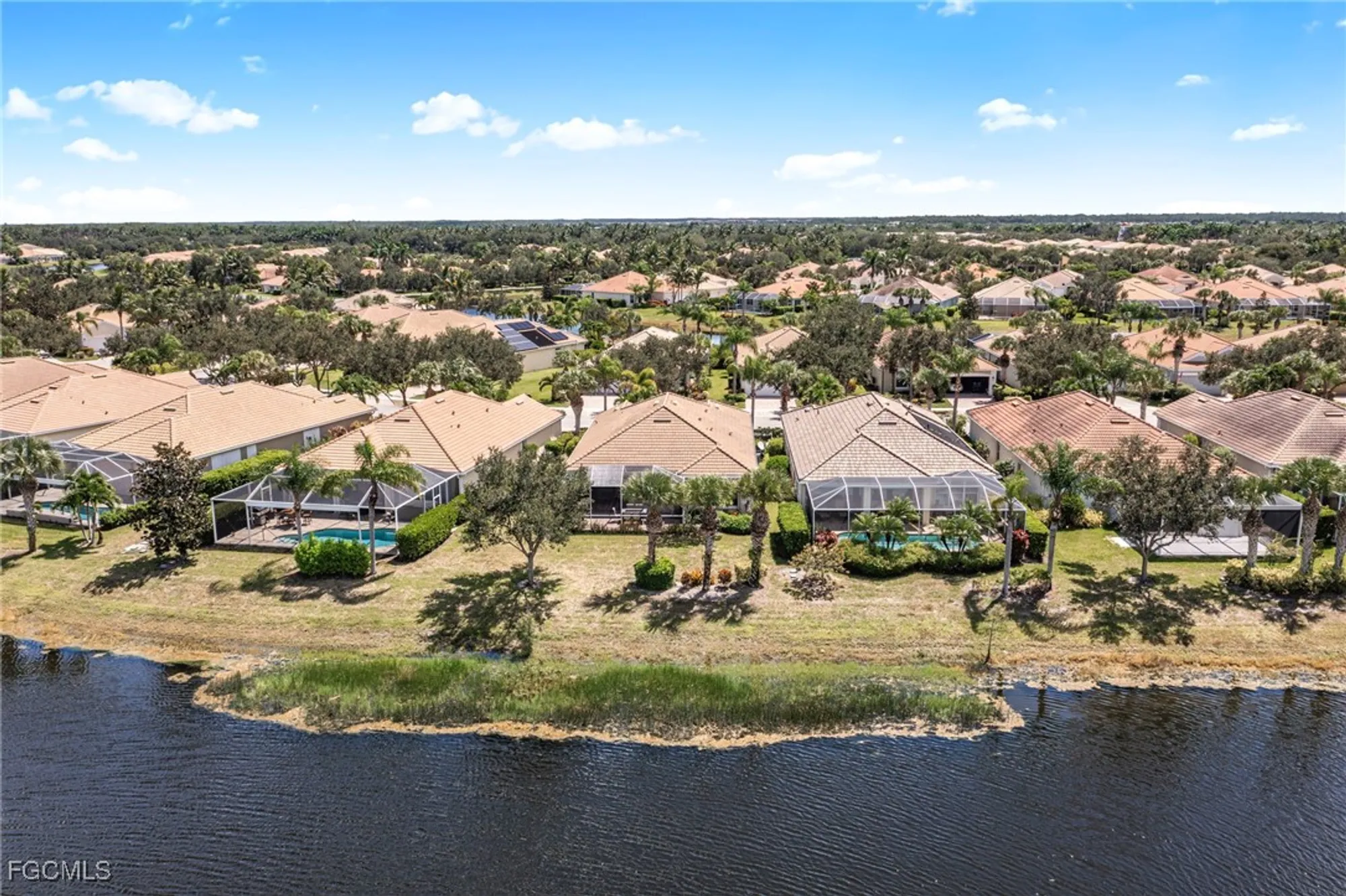 Property Slideshow image 7 of 32 | 28224 jewel fish ln, Bonita Springs, FL, 34135