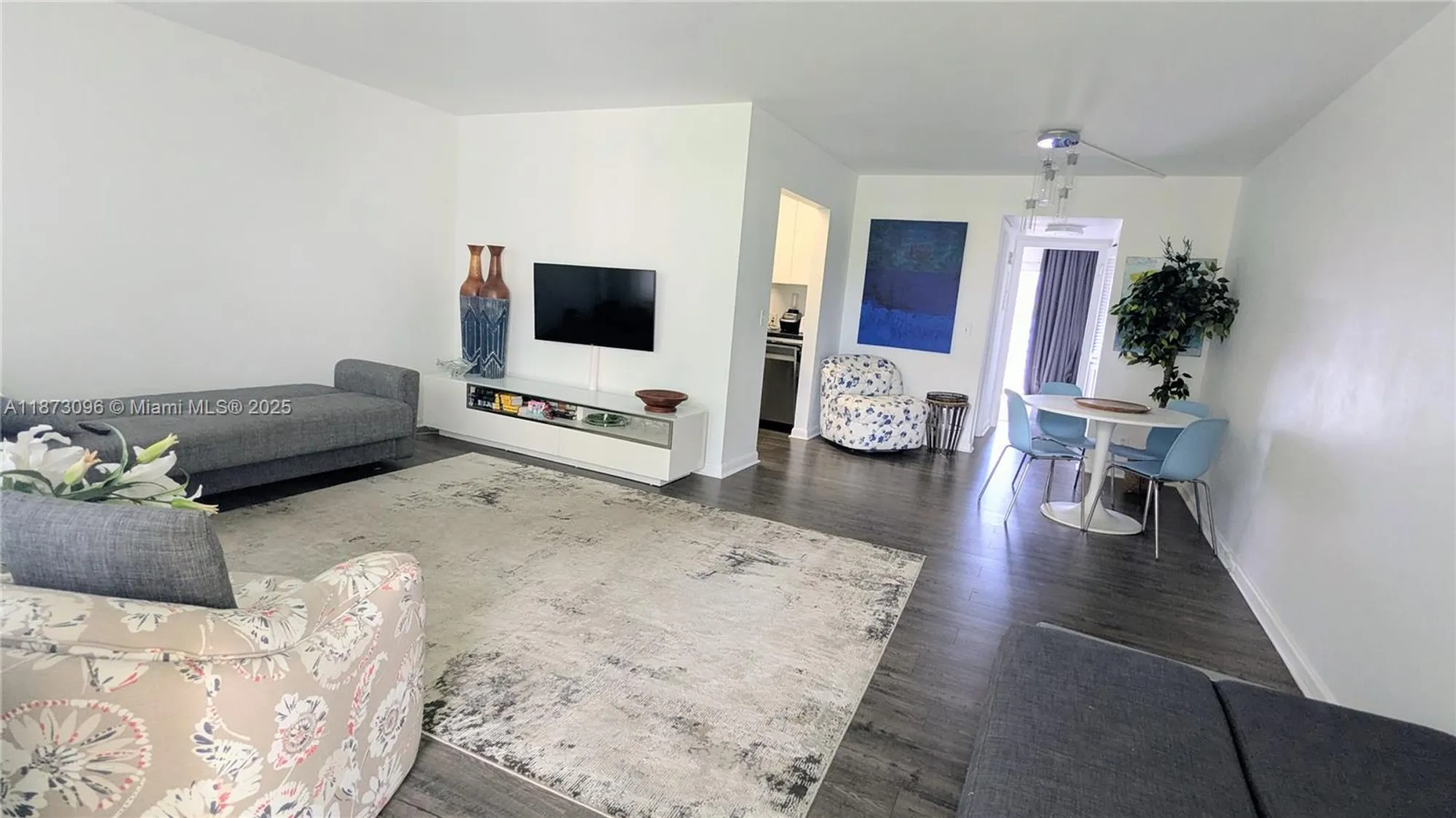 Property Slideshow image 5 of 6 | 233 preston f # 233, Boca Raton, FL, 33434