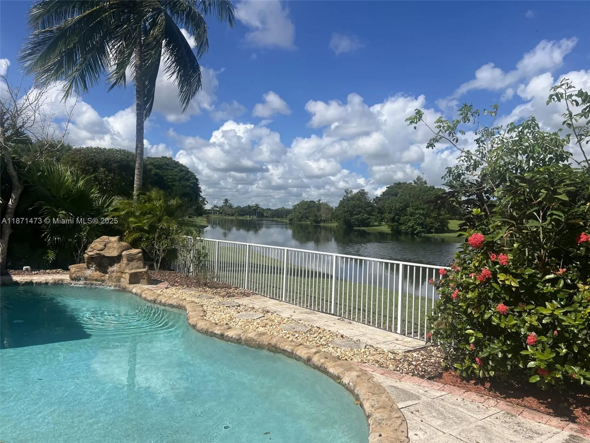 Property Slideshow image 8 of 10 | 6931 milani st, Lake Worth, FL, 33467