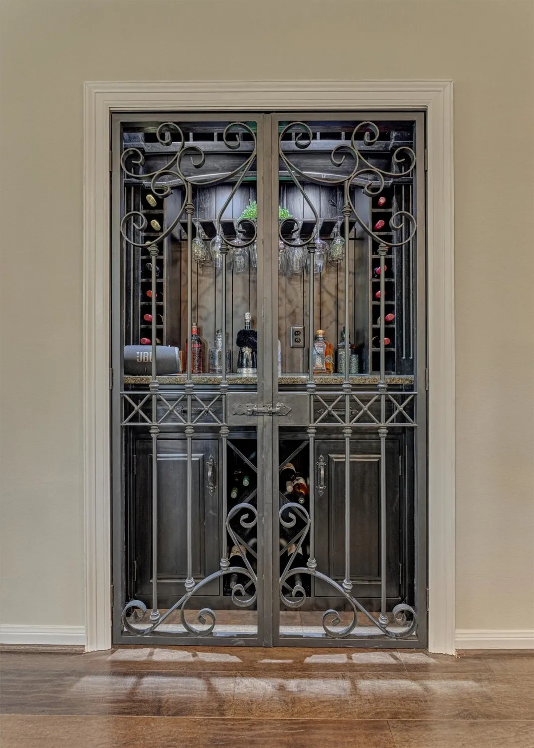 Property Slideshow image 14 of 48 | 128 caspian way, The Woodlands, TX, 77382