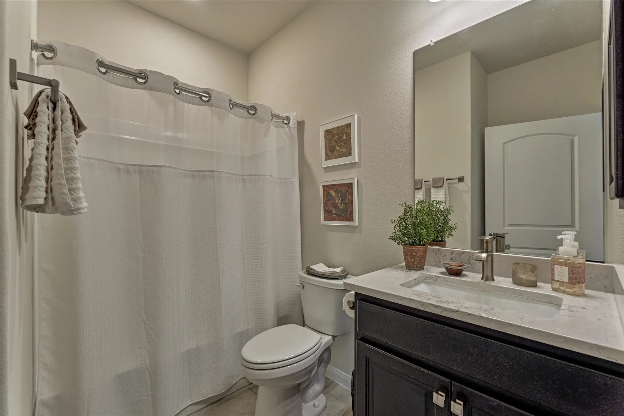 Property Slideshow image 27 of 48 | 128 caspian way, The Woodlands, TX, 77382