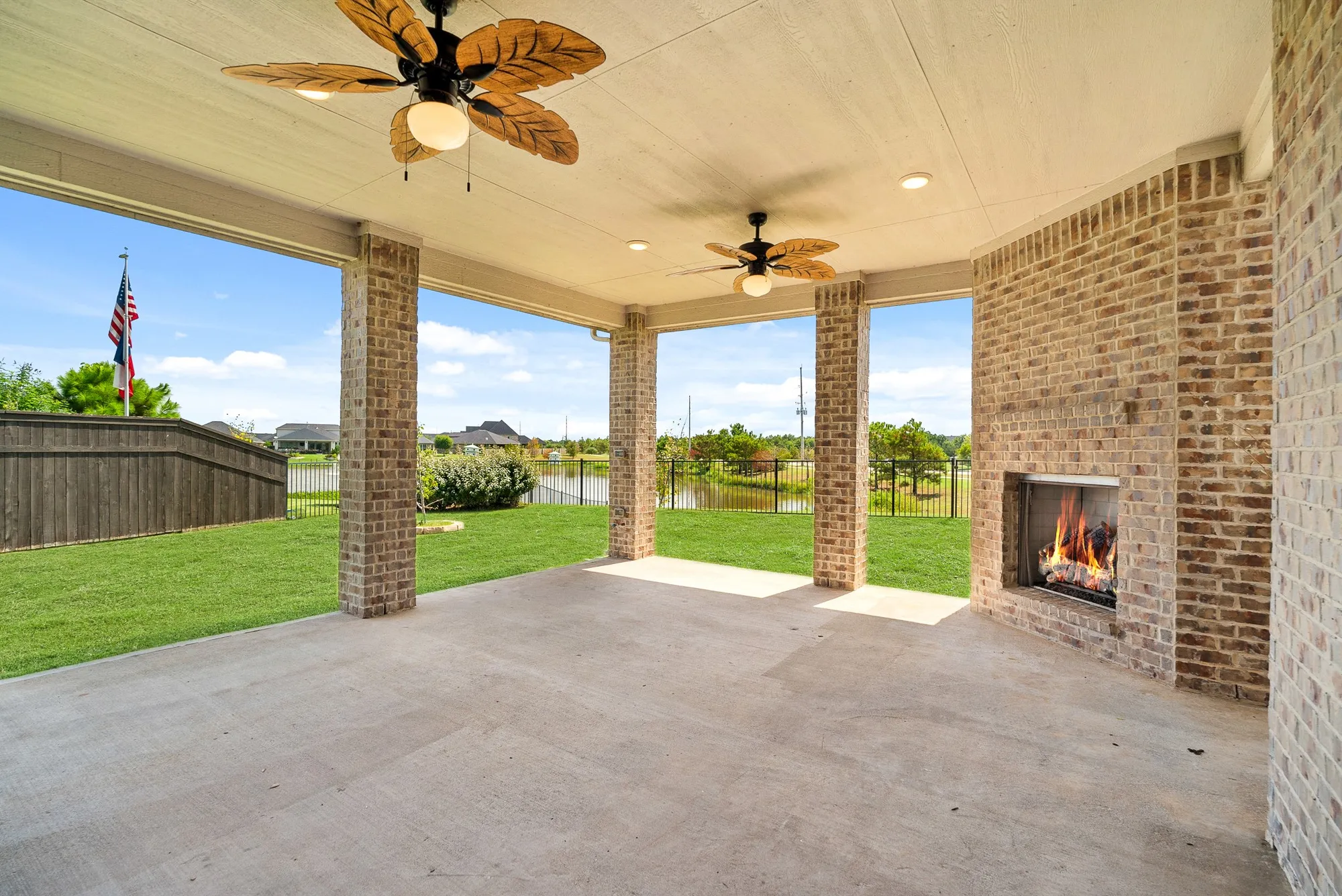 Property Slideshow image 25 of 34 | 5923 winding terrace ln, Fulshear, TX, 77441