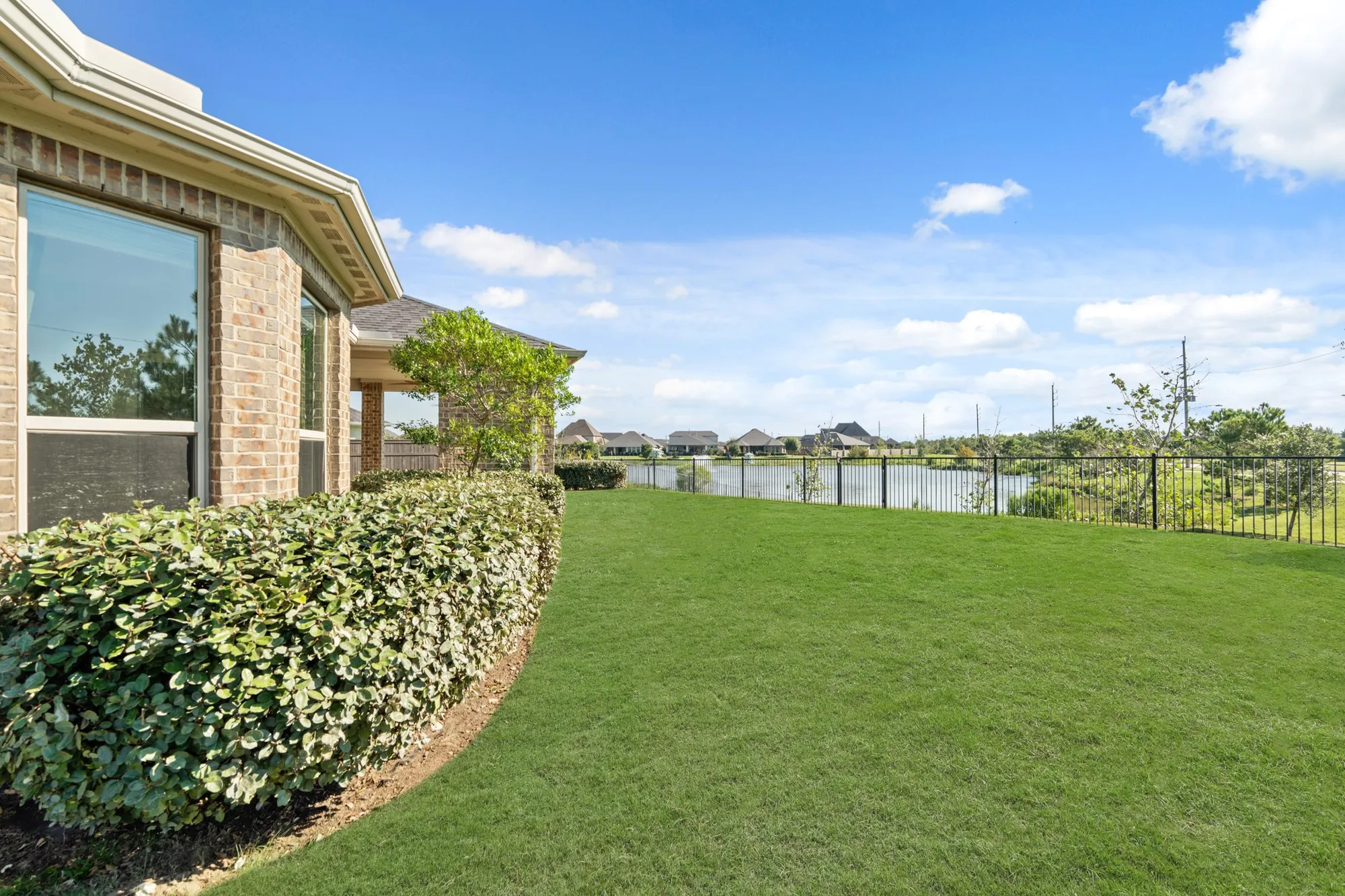 Property Slideshow image 29 of 34 | 5923 winding terrace ln, Fulshear, TX, 77441