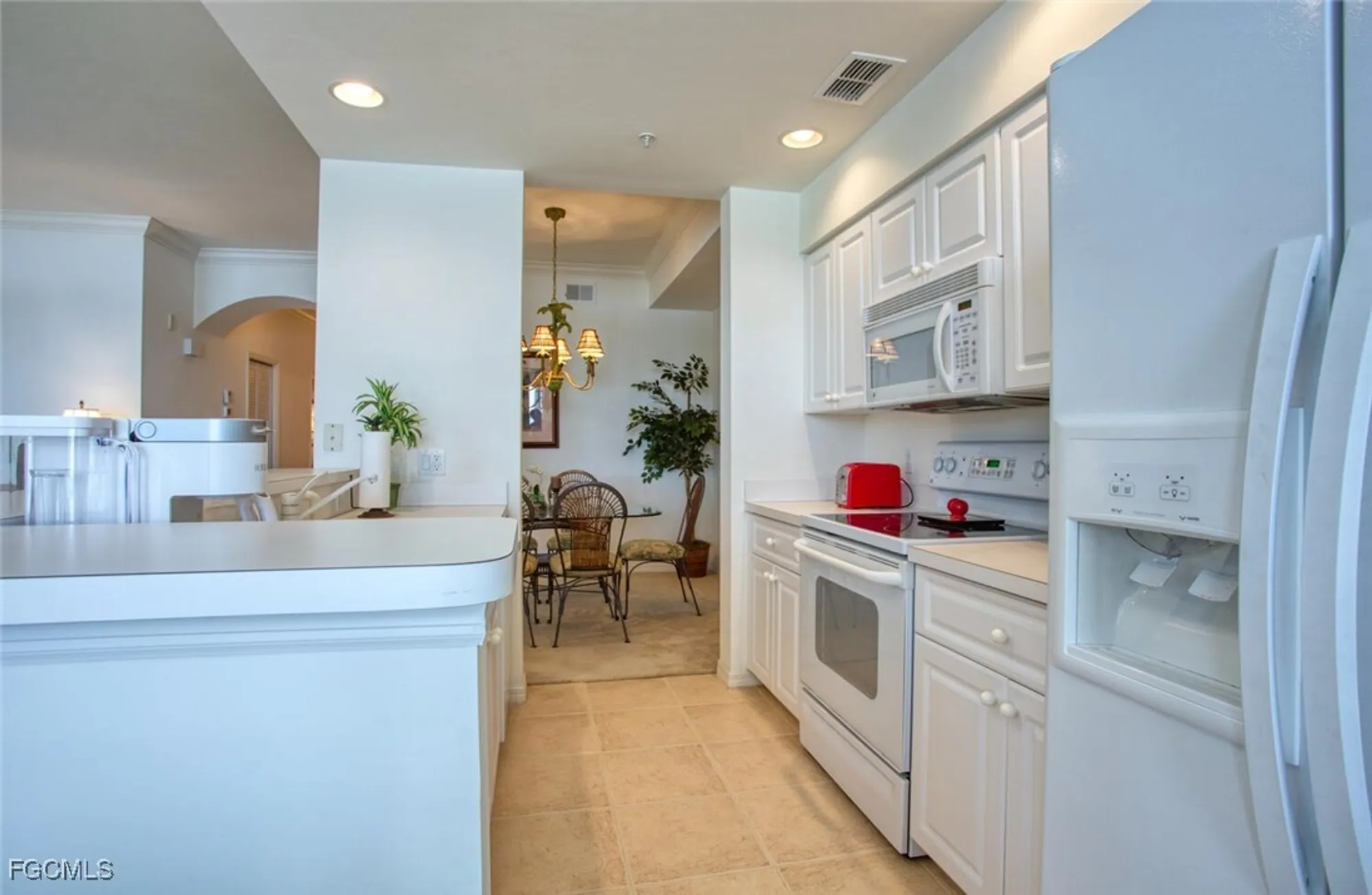 Property Slideshow image 10 of 37 | 10361 butterfly palm dr 727, Fort Myers, FL, 33966