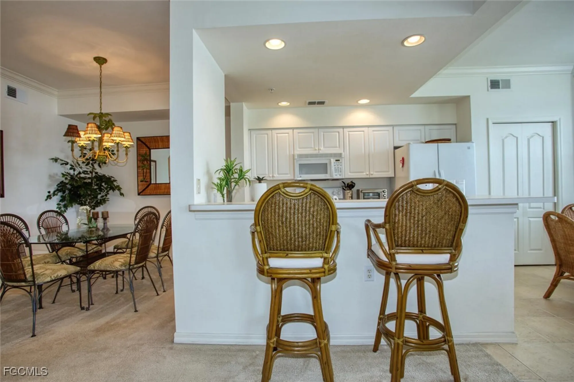 Property Slideshow image 11 of 37 | 10361 butterfly palm dr 727, Fort Myers, FL, 33966