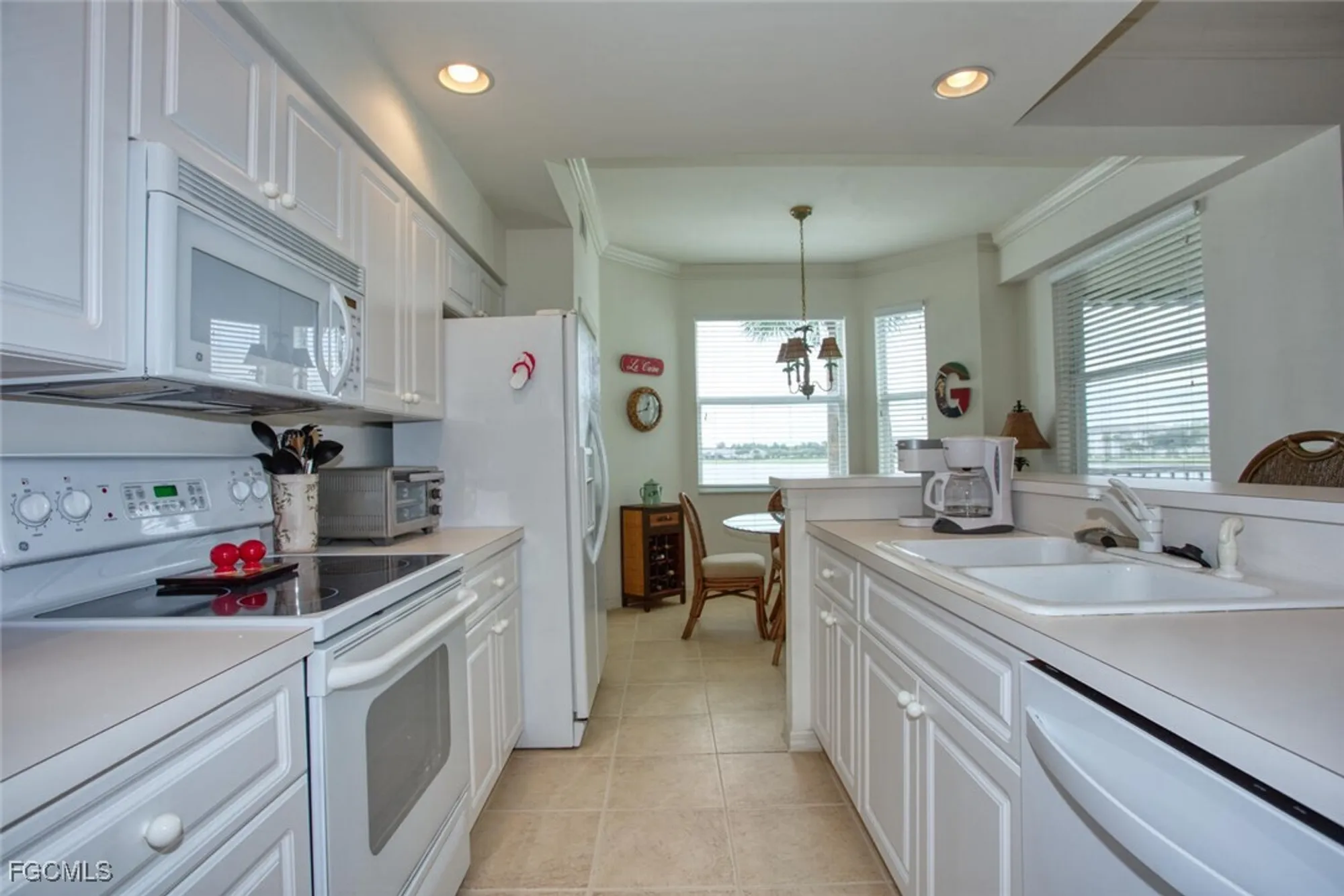 Property Slideshow image 12 of 37 | 10361 butterfly palm dr 727, Fort Myers, FL, 33966