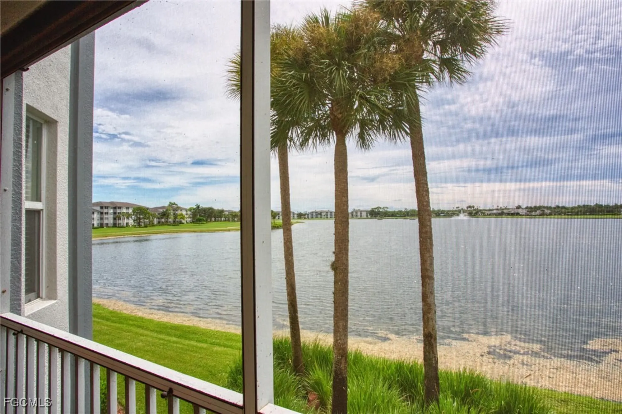 Property Slideshow image 9 of 37 | 10361 butterfly palm dr 727, Fort Myers, FL, 33966