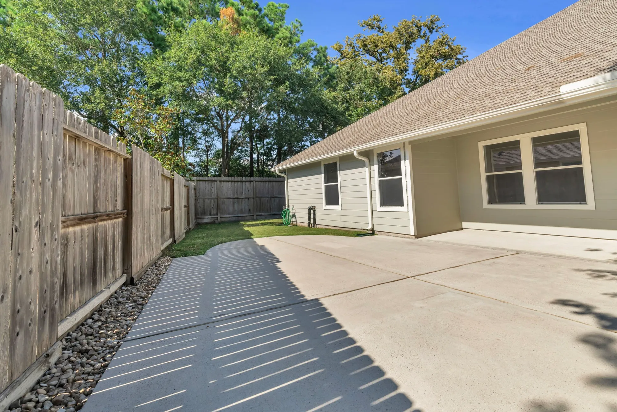 Property Slideshow image 25 of 47 | 34 greenwich pl, Conroe, TX, 77384