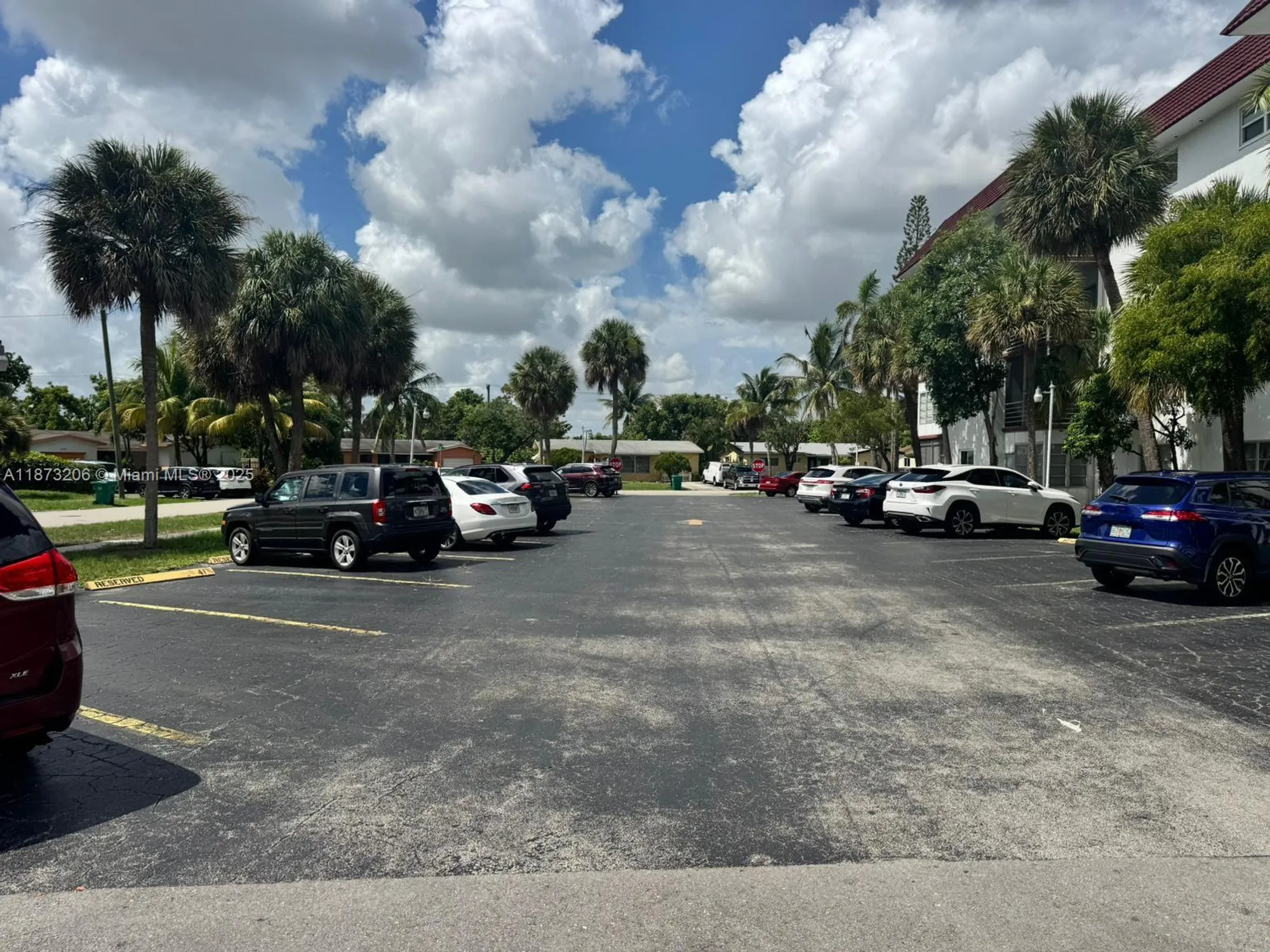 Property Slideshow image 12 of 13 | 2061 nw 47th ter apt 407, Lauderhill, FL, 33313