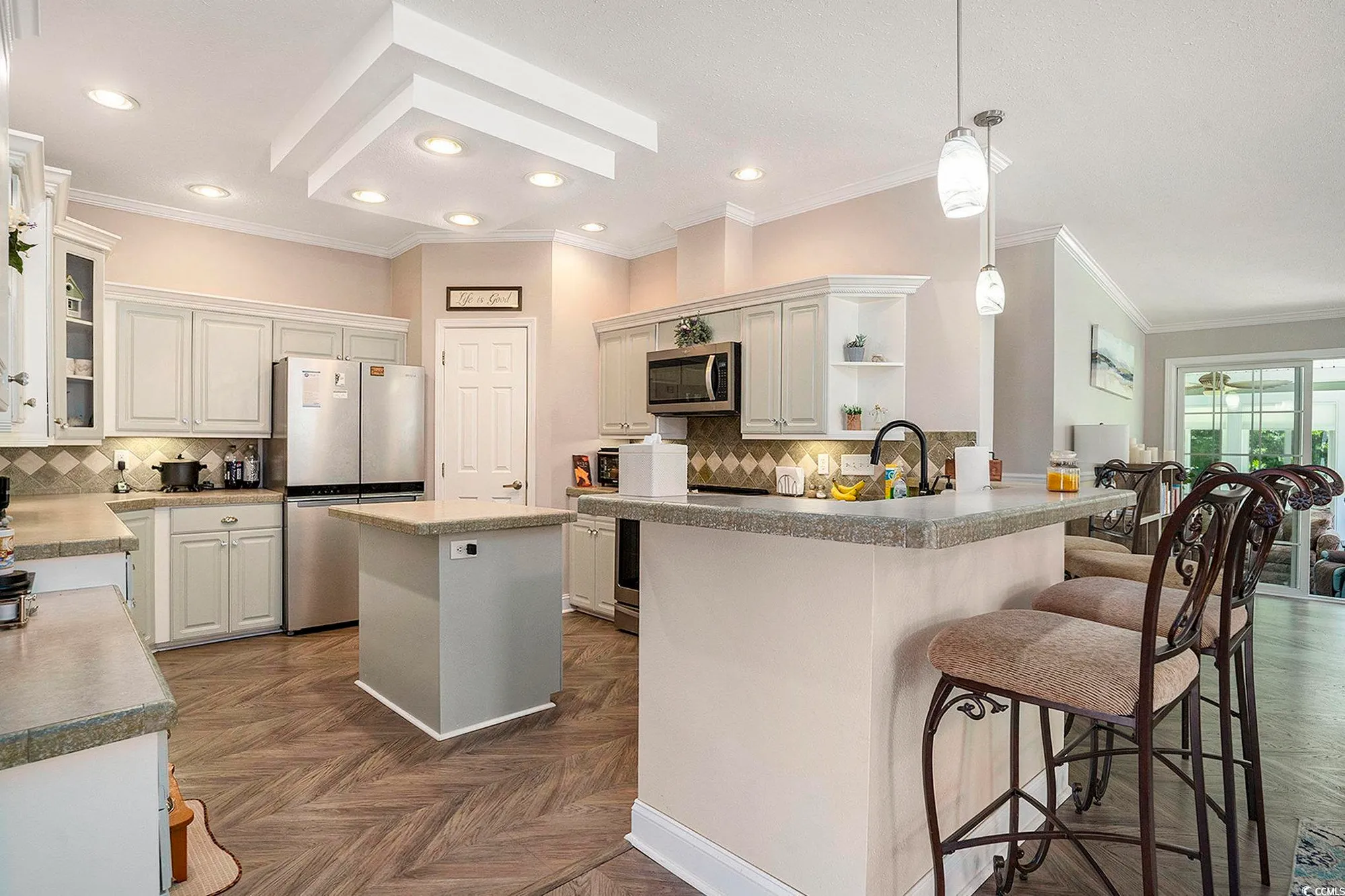 Property Slideshow image 5 of 33 | 203 lakeside crossing dr, Conway, SC, 29526
