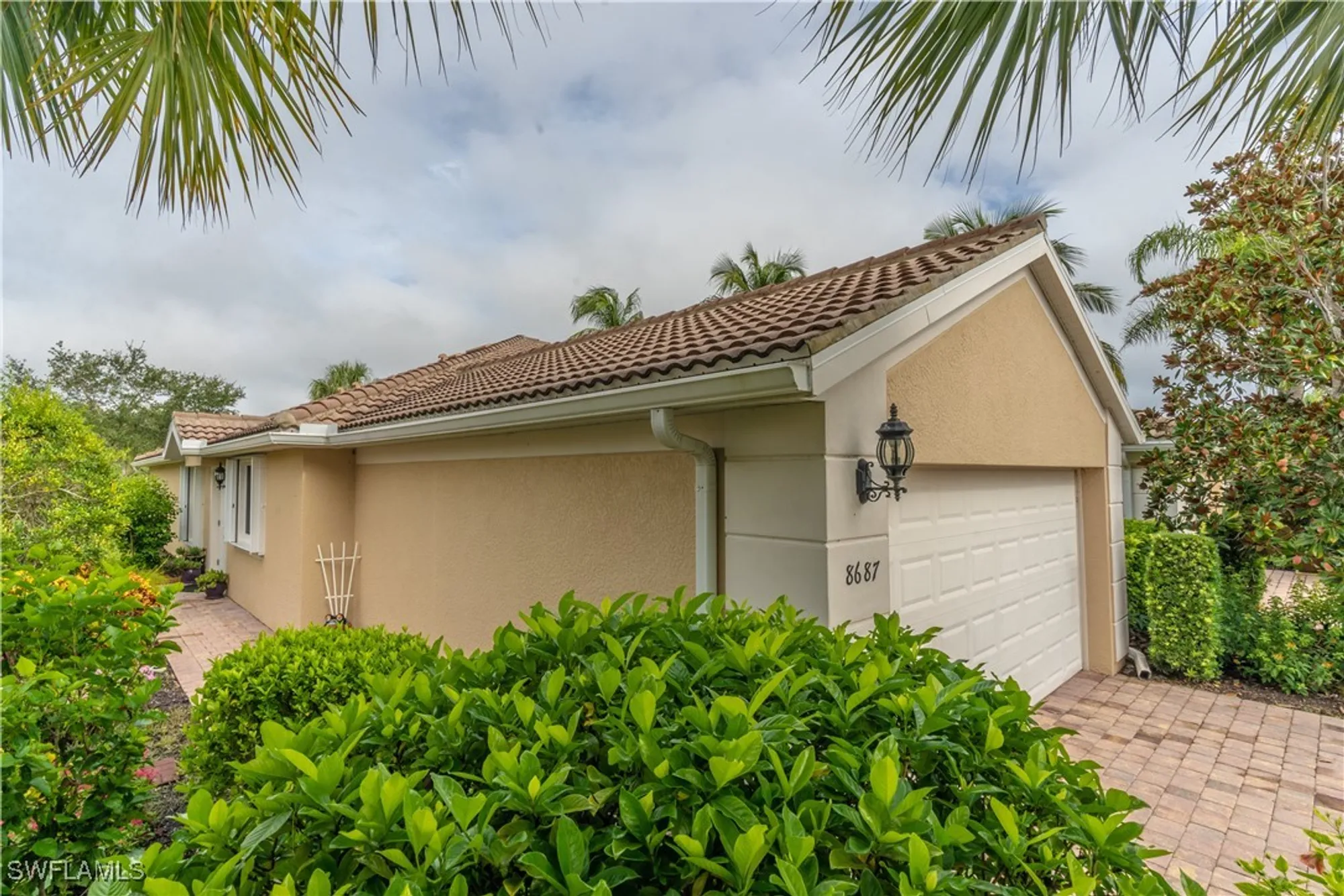 Property Slideshow image 4 of 37 | 8687 genova ct, Naples, FL, 34114