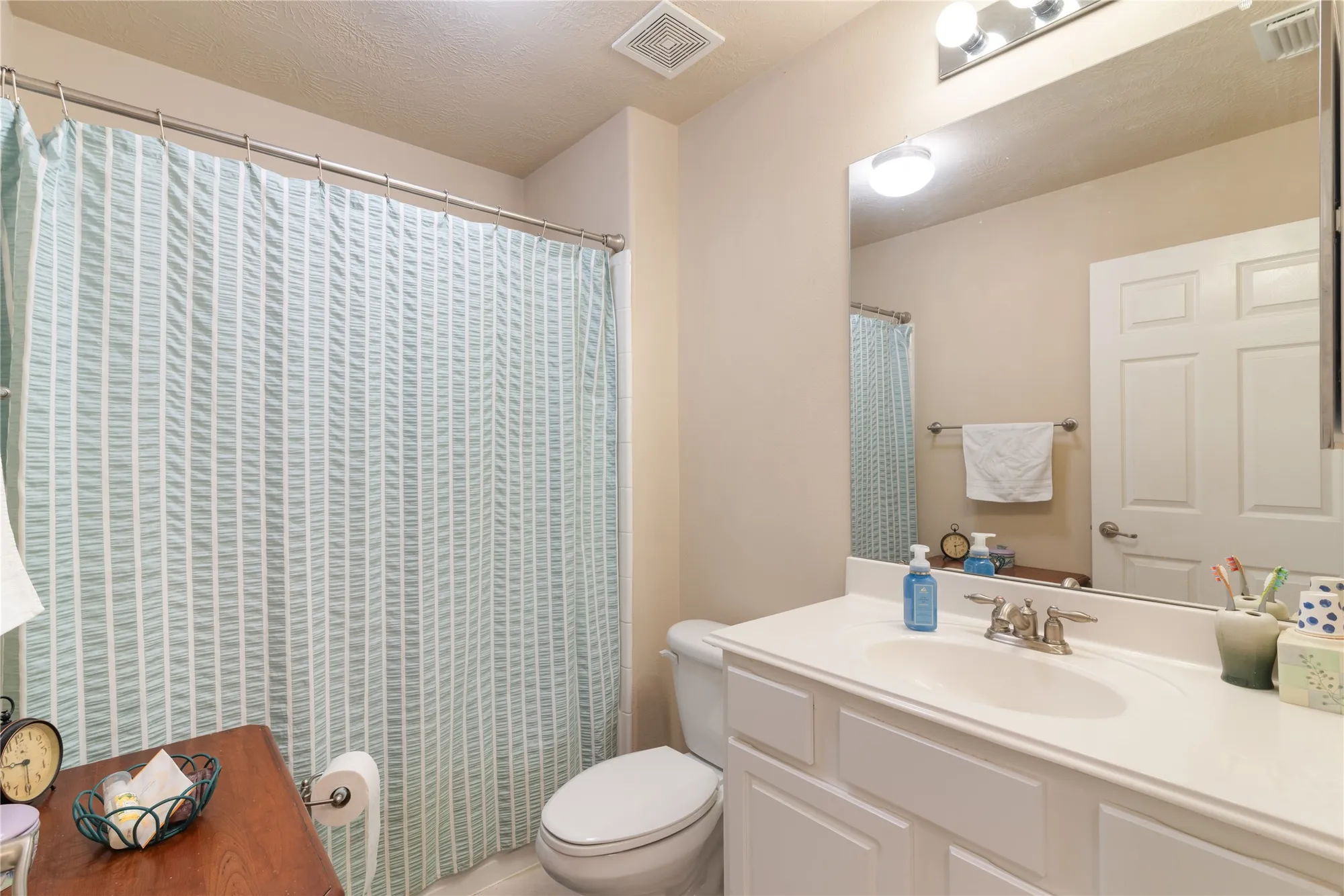 Property Slideshow image 14 of 32 | 11 abercrombie pl, Conroe, TX, 77384