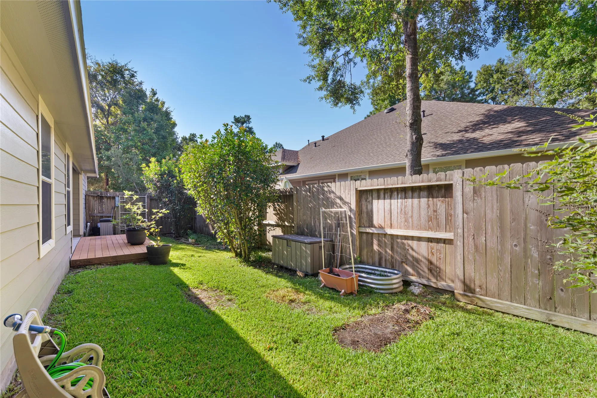 Property Slideshow image 26 of 32 | 11 abercrombie pl, Conroe, TX, 77384