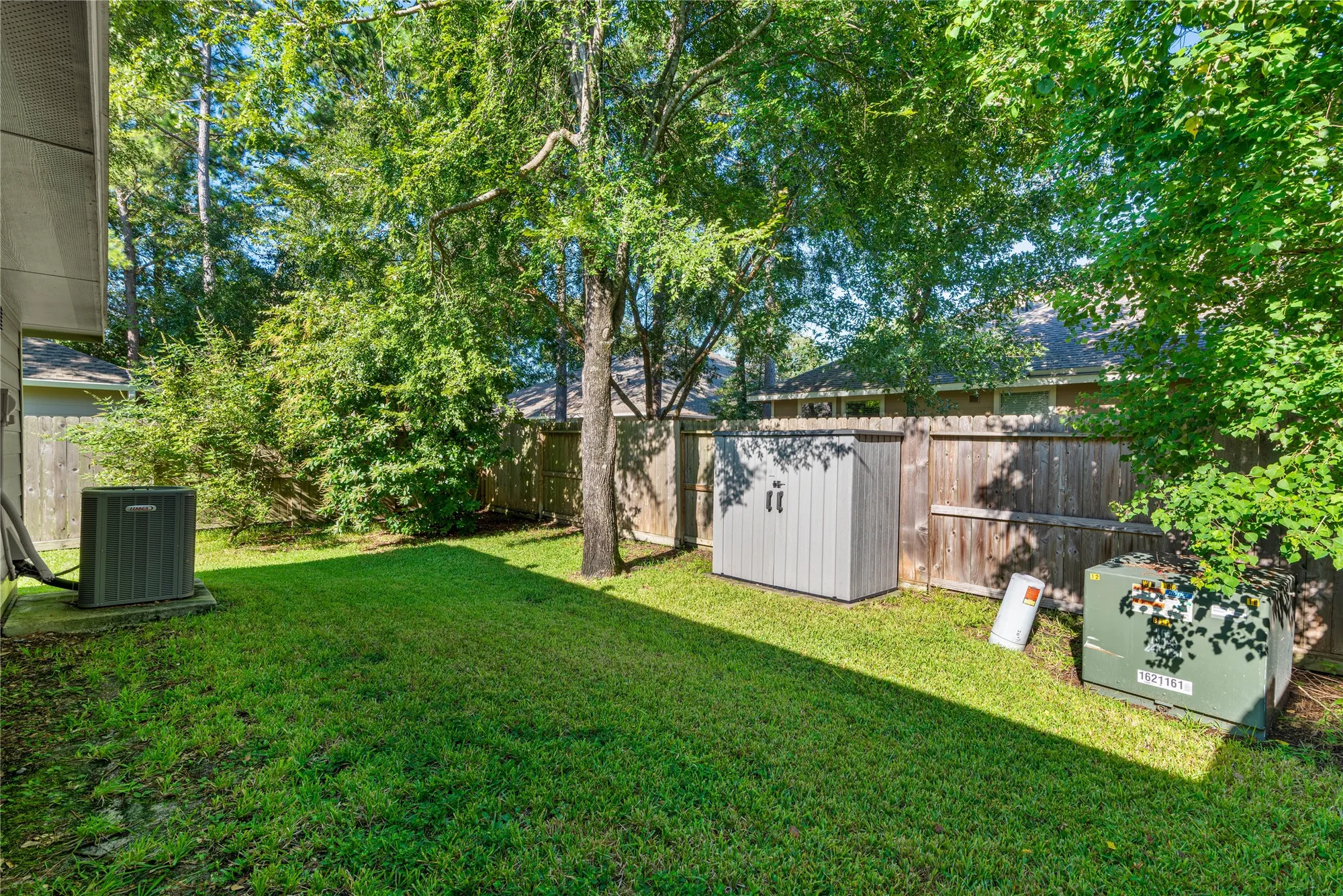 Property Slideshow image 27 of 32 | 11 abercrombie pl, Conroe, TX, 77384