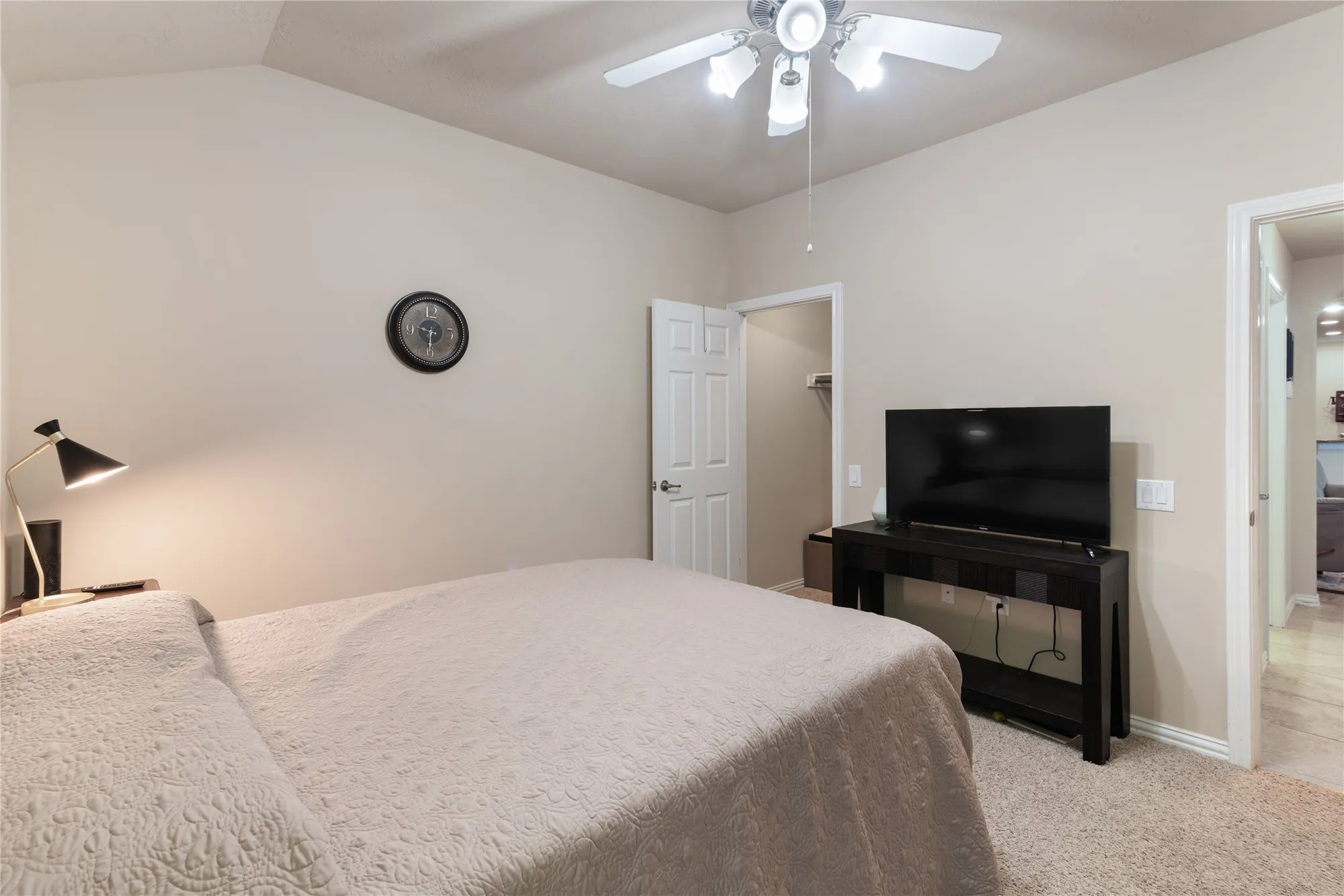 Property Slideshow image 21 of 32 | 11 abercrombie pl, Conroe, TX, 77384