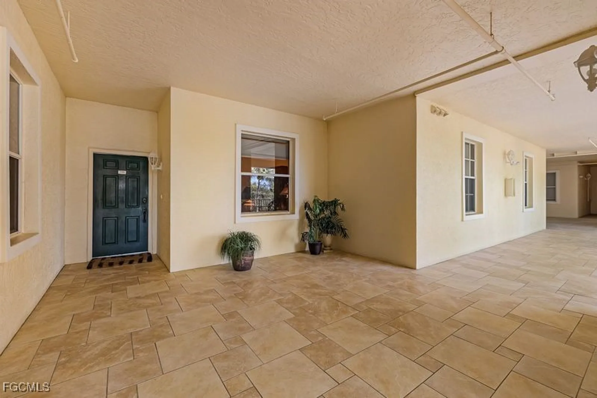 Property Slideshow image 16 of 32 | 11130 harbour yacht ct apt 13b, Fort Myers, FL, 33908