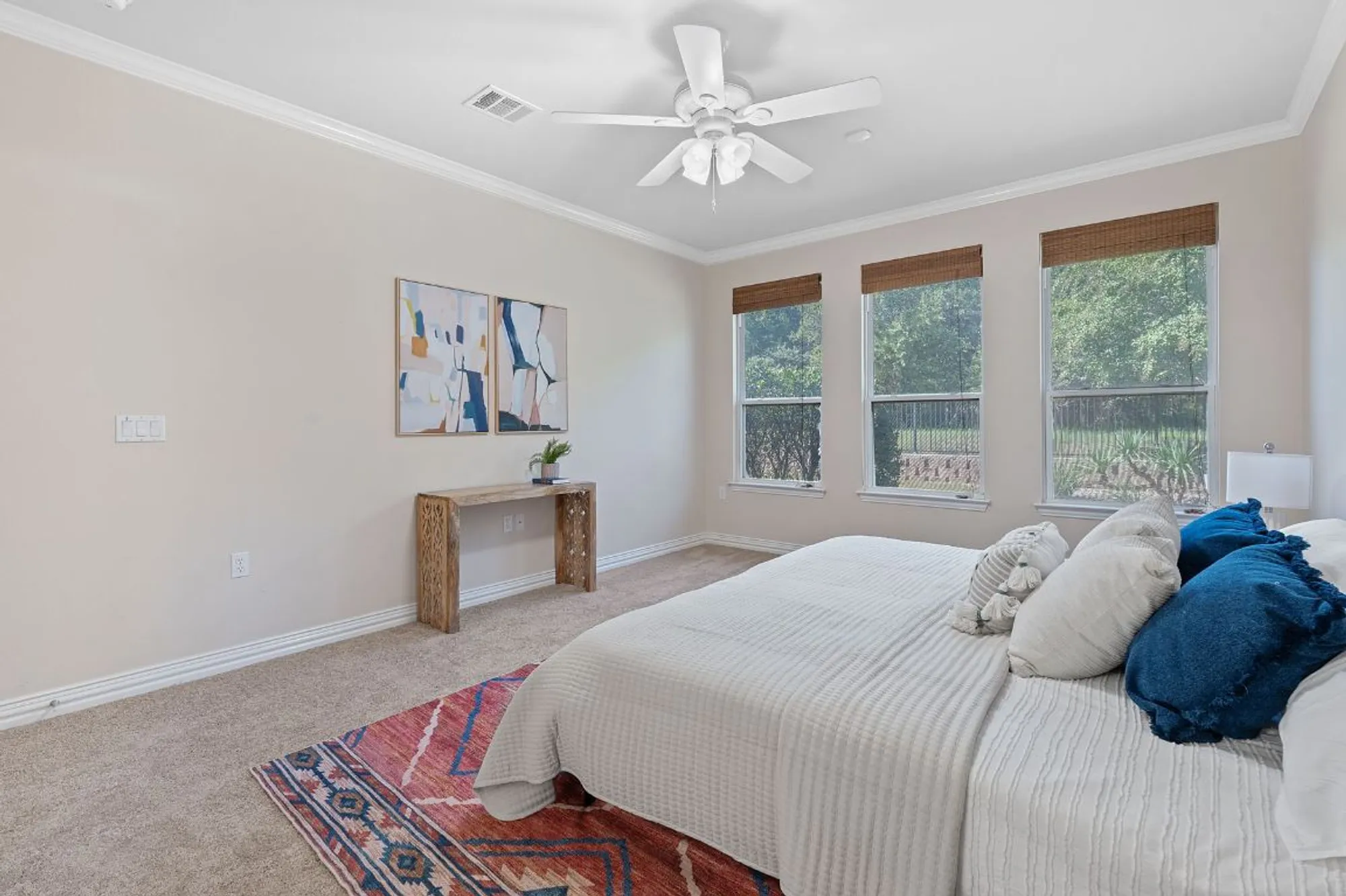 Property Slideshow image 18 of 40 | 203 independence creek ln, Georgetown, TX, 78633