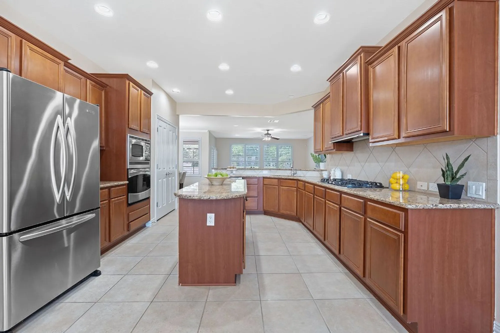 Property Slideshow image 11 of 40 | 203 independence creek ln, Georgetown, TX, 78633