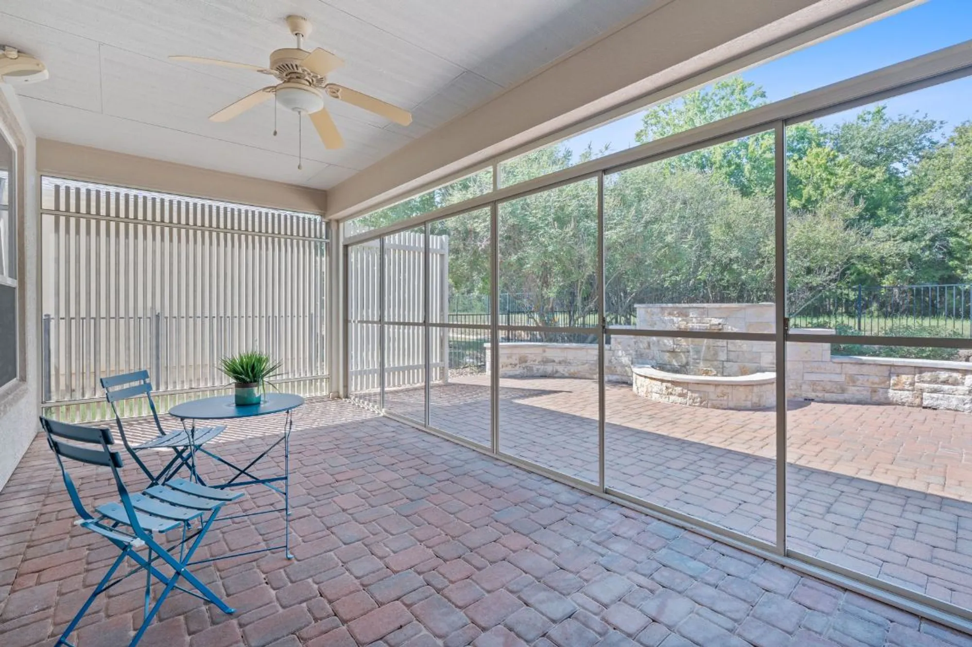 Property Slideshow image 28 of 40 | 203 independence creek ln, Georgetown, TX, 78633