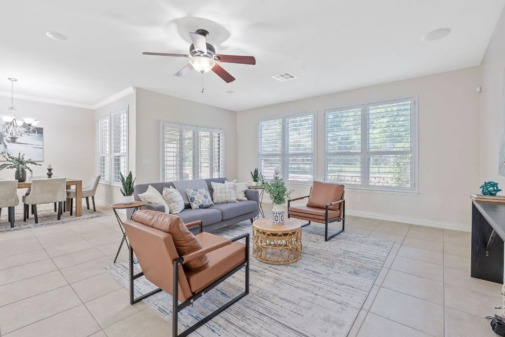 Property Slideshow image 6 of 40 | 203 independence creek ln, Georgetown, TX, 78633