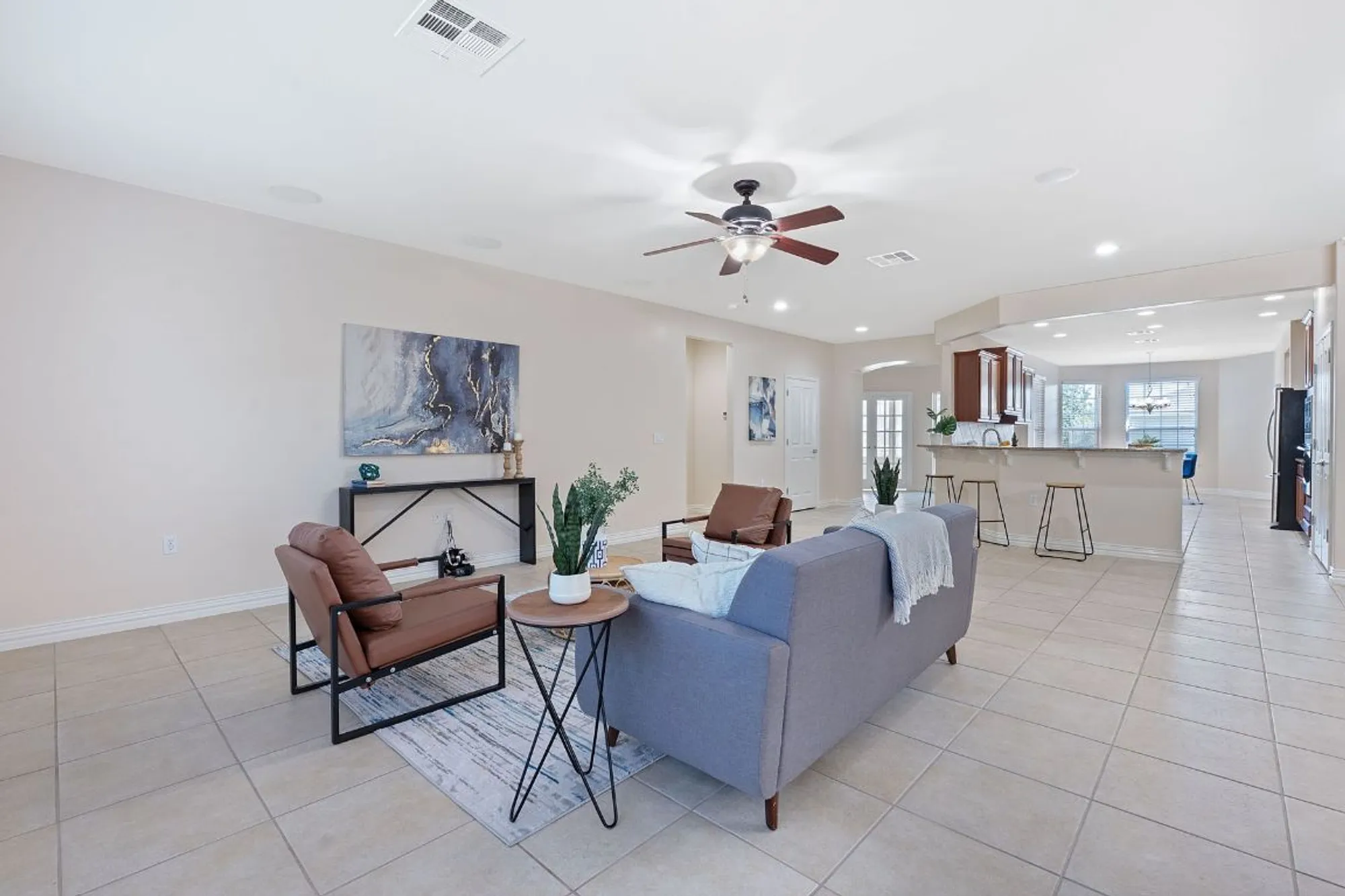 Property Slideshow image 7 of 40 | 203 independence creek ln, Georgetown, TX, 78633