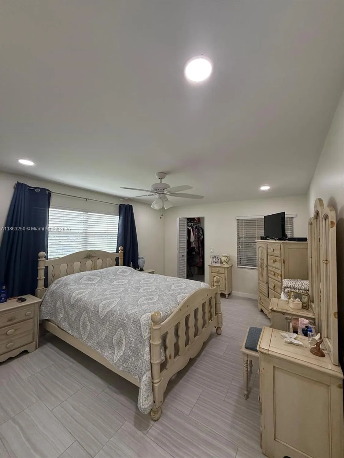 Property Slideshow image 19 of 24 | 150 sw 134th way apt 101r, Pembroke Pines, FL, 33027