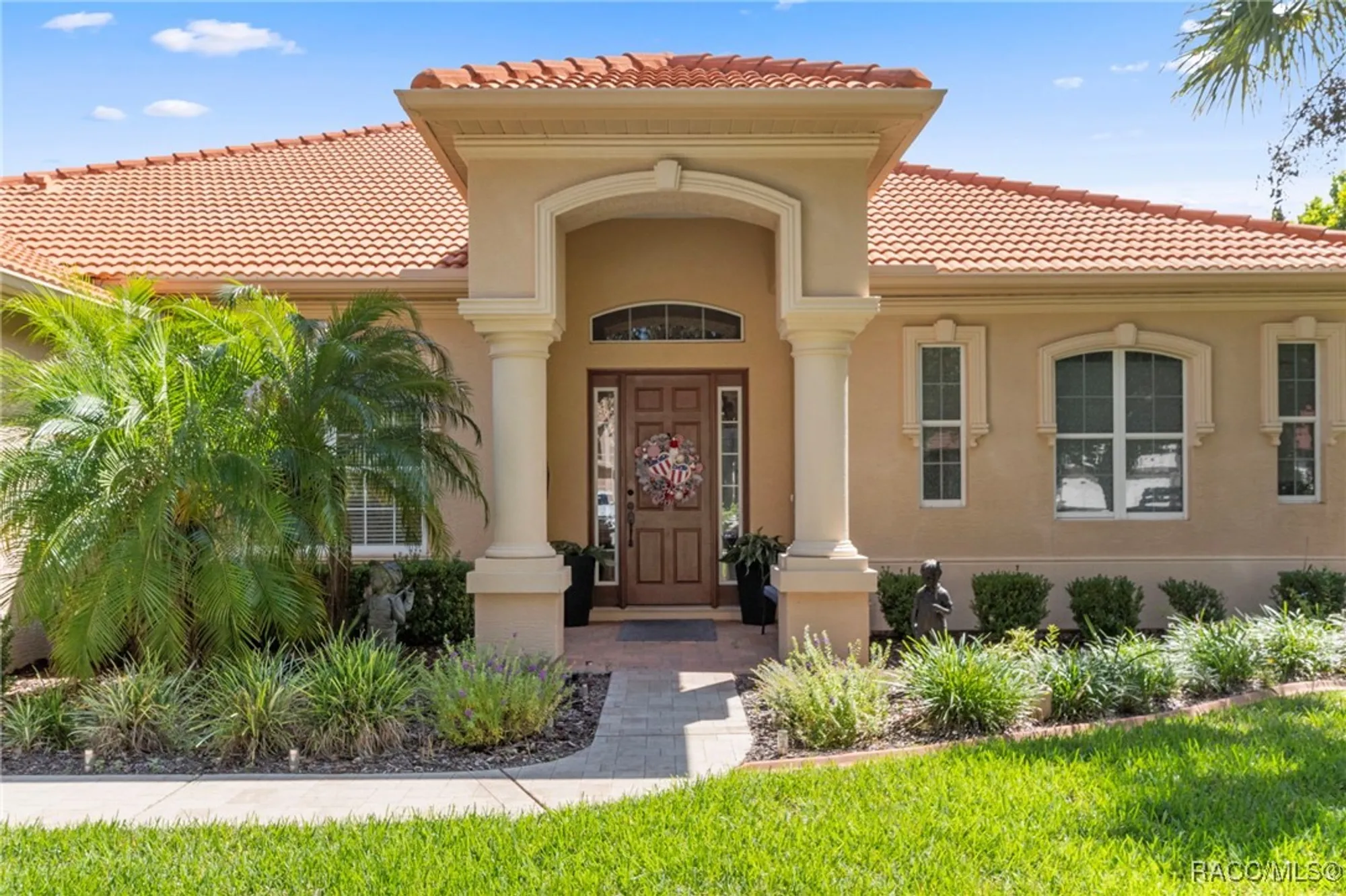 Property Slideshow image 3 of 72 | 1487 n ridge meadow path, Hernando, FL, 34442