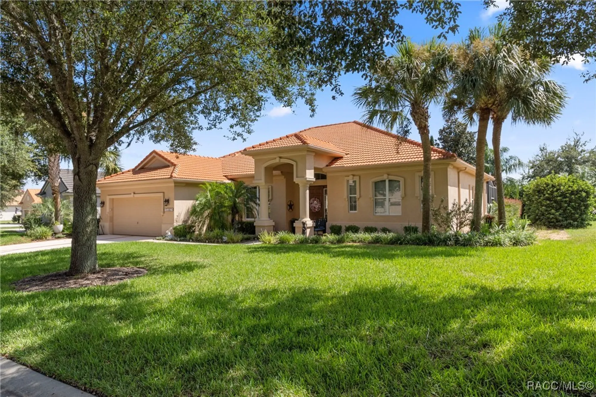 Property Slideshow image 4 of 72 | 1487 n ridge meadow path, Hernando, FL, 34442