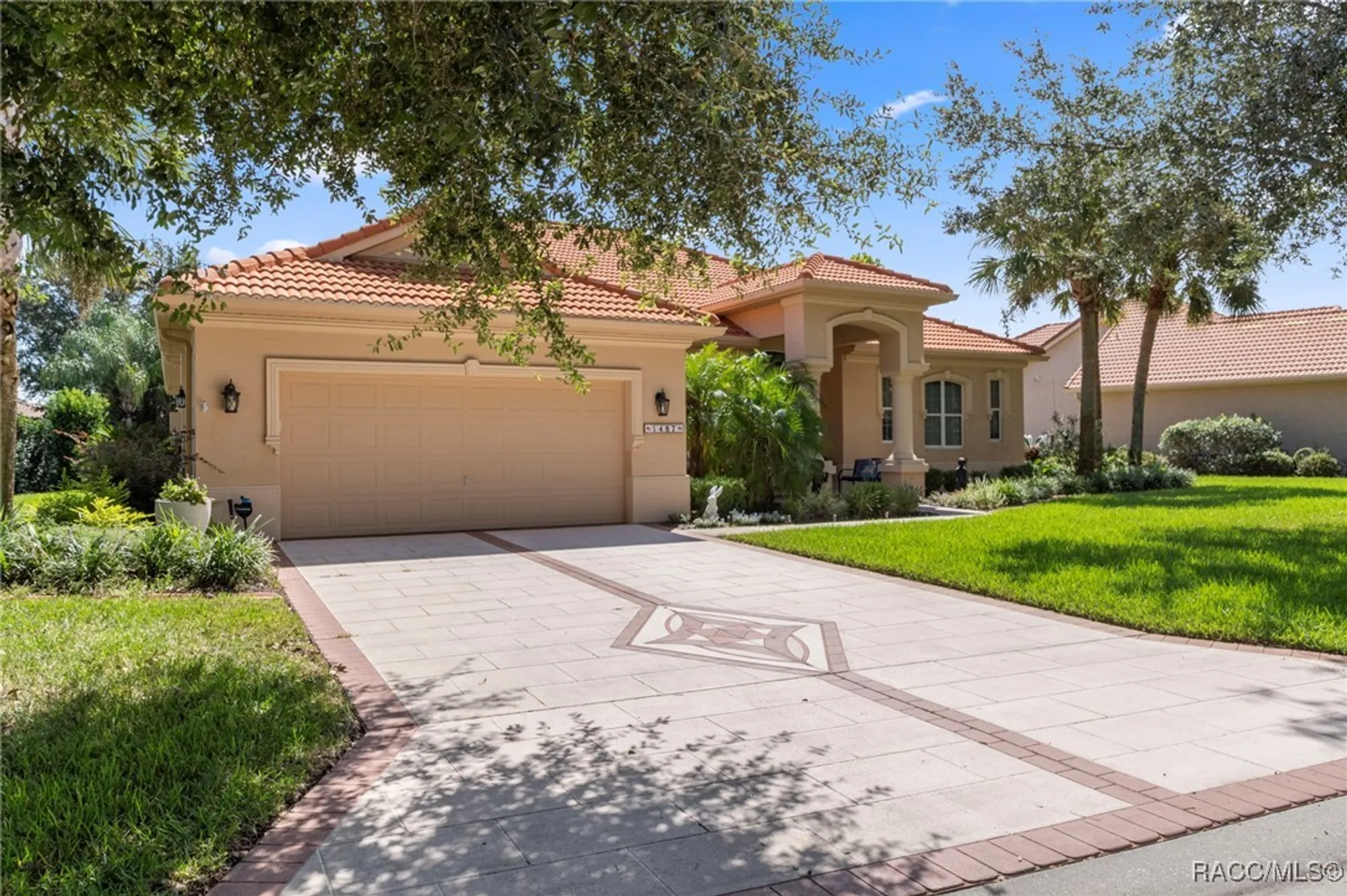 Property Slideshow image 5 of 72 | 1487 n ridge meadow path, Hernando, FL, 34442