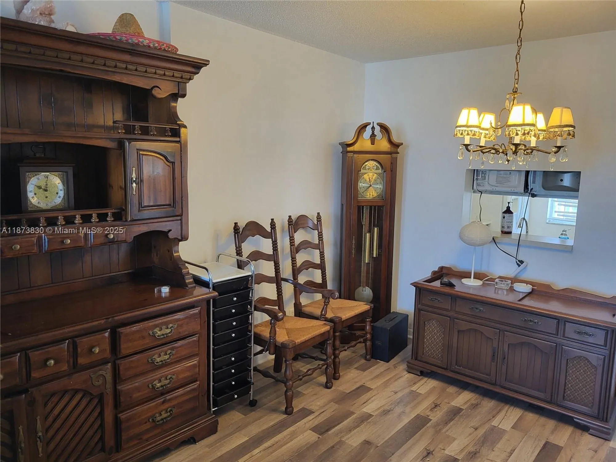 Property Slideshow image 4 of 12 | 1024 se 4th ave apt 403, Dania Beach, FL, 33004