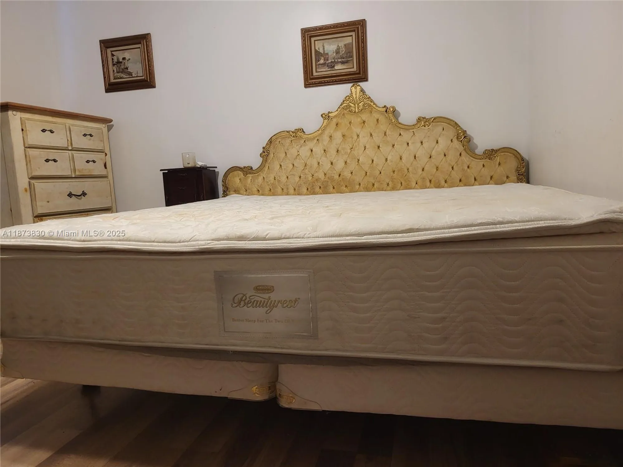 Property Slideshow image 8 of 12 | 1024 se 4th ave apt 403, Dania Beach, FL, 33004