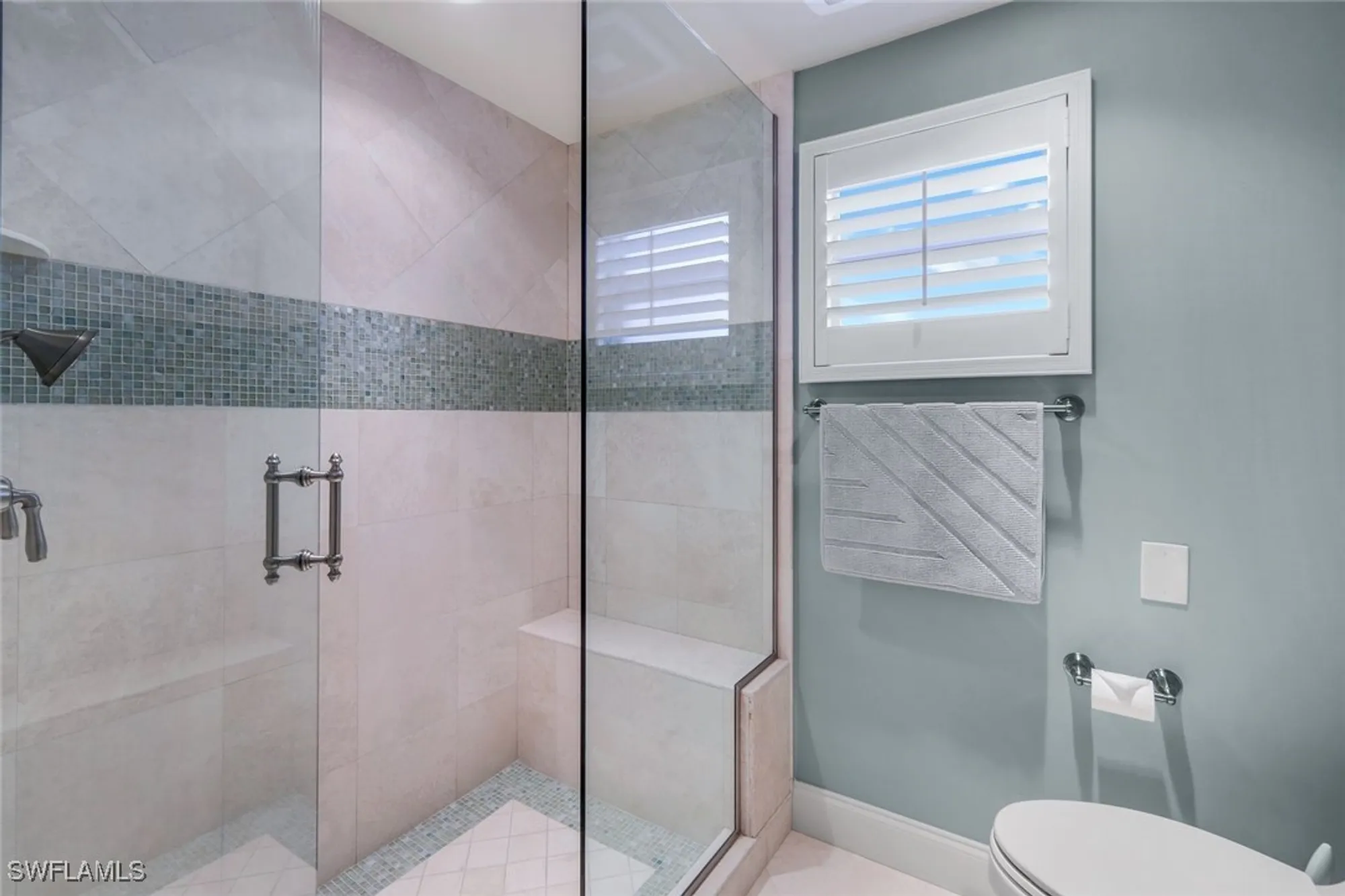 Property Slideshow image 18 of 35 | 3401 gulf shore blvd n apt 303, Naples, FL, 34103