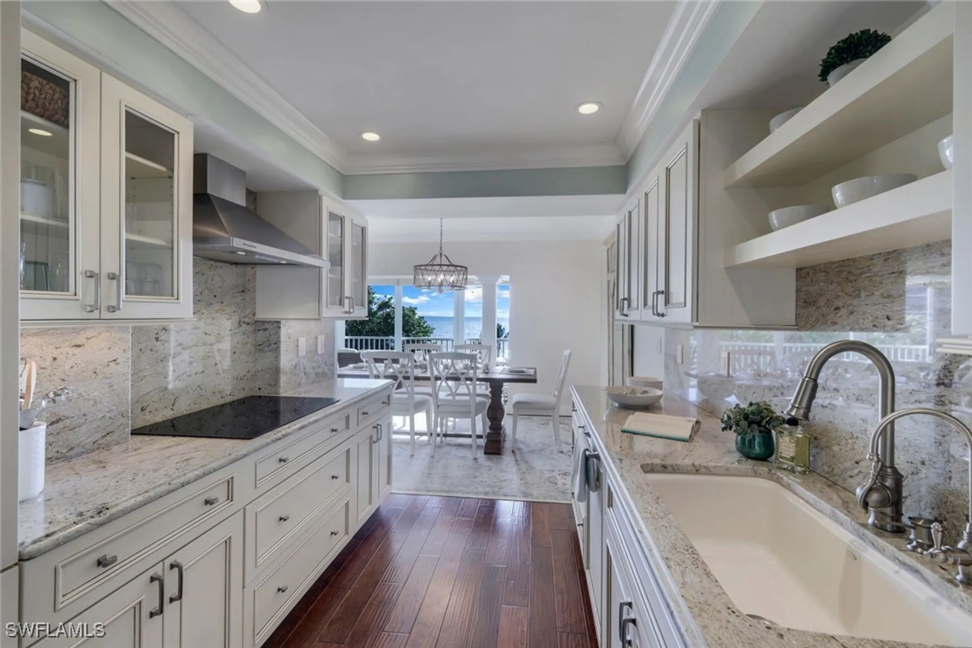 Property Slideshow image 11 of 35 | 3401 gulf shore blvd n apt 303, Naples, FL, 34103